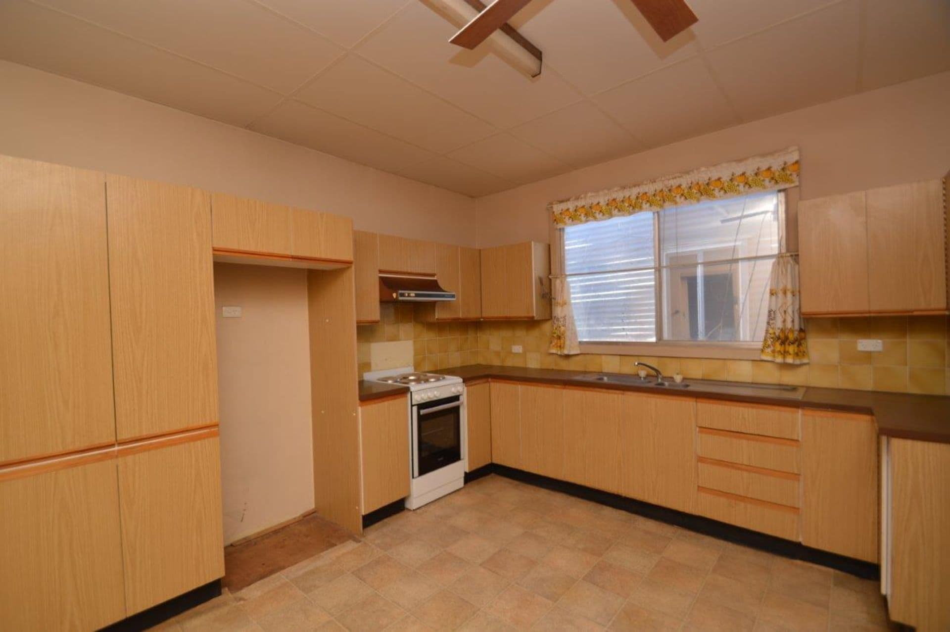 544 Lane Street, Broken Hill, NSW, 2880, Broken Hill - Thumbnail 3