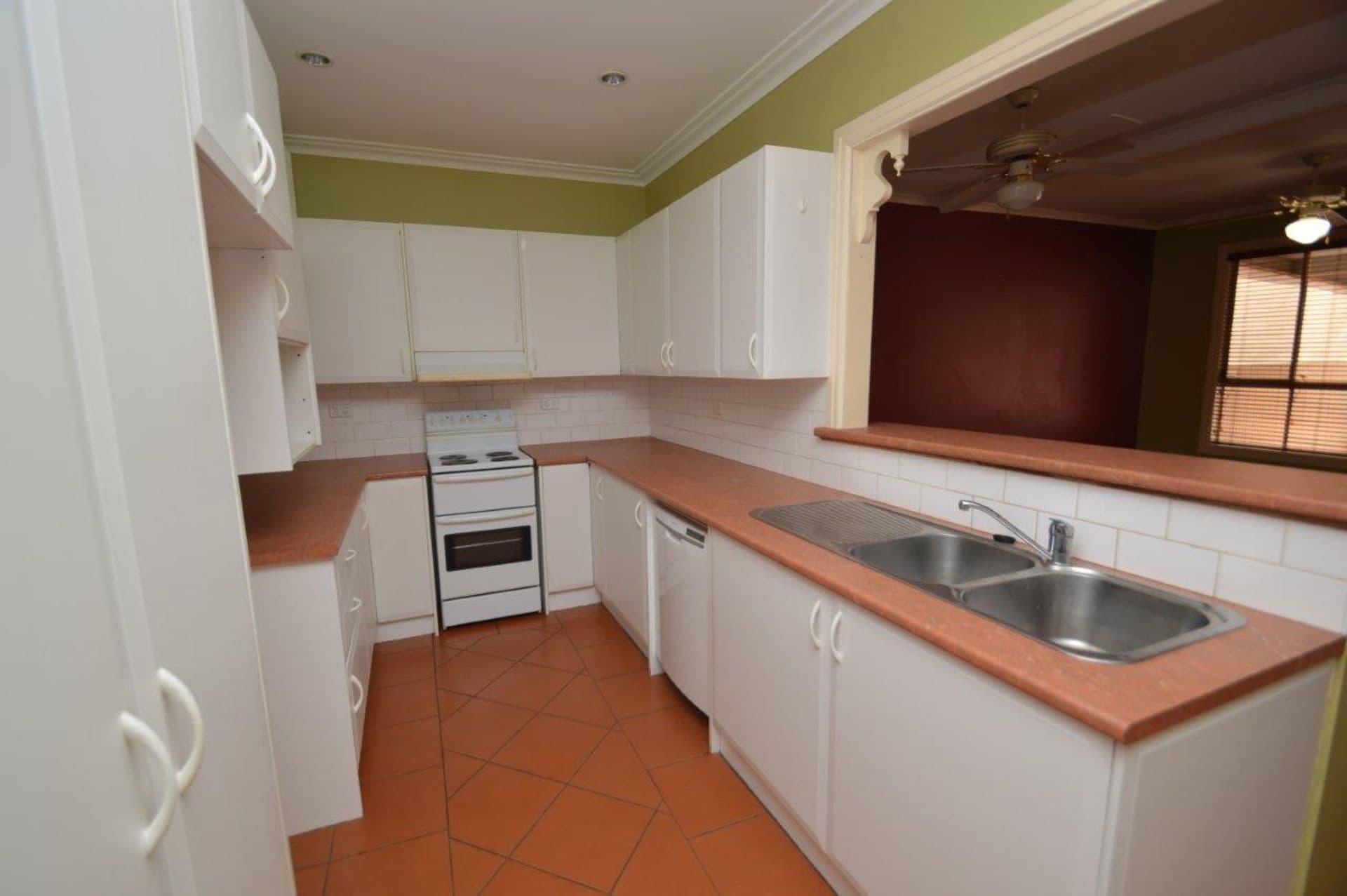 140 Gypsum Street, Broken Hill, NSW, 2880, Broken Hill - Thumbnail 2