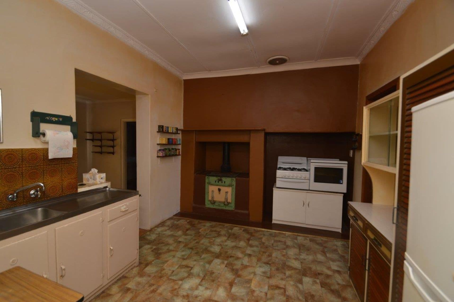 154 Nicholls Street, Broken Hill, NSW, 2880, Broken Hill - Thumbnail 2