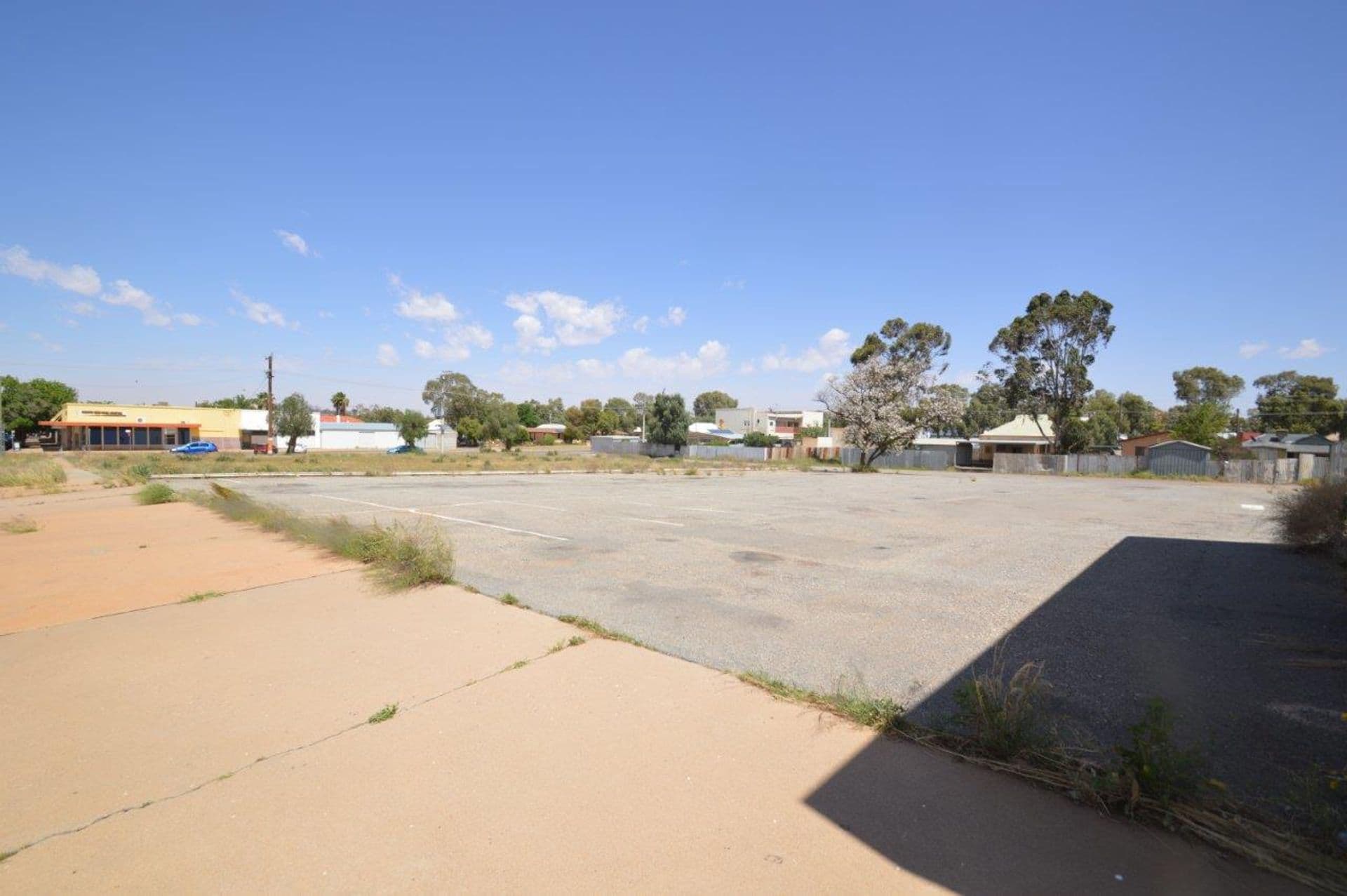 212-218 Patton Street, Broken Hill, NSW, 2880, Broken Hill - Thumbnail 2