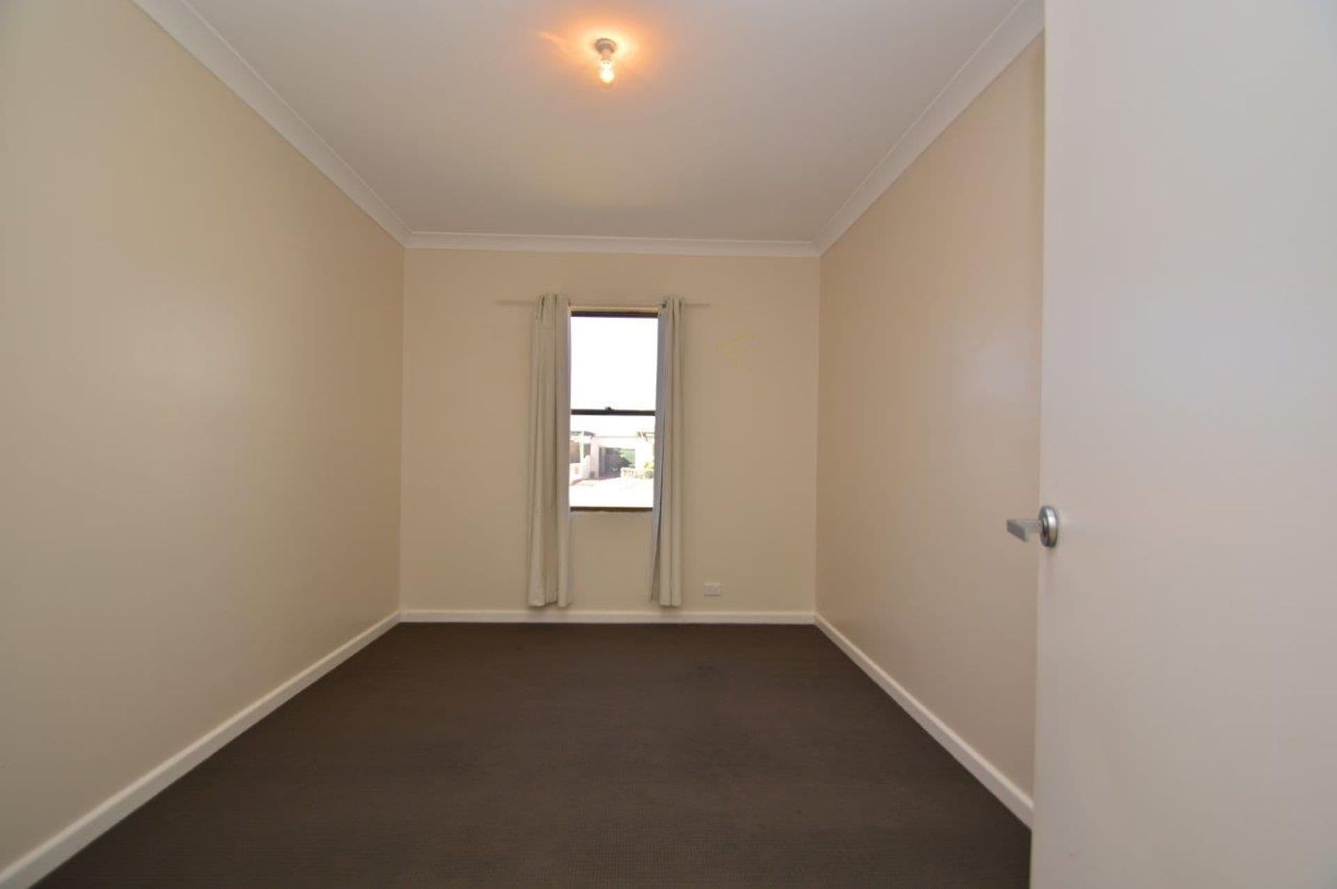 6 Casuarina Avenue, Broken Hill, NSW, 2880, Broken Hill - Thumbnail 4
