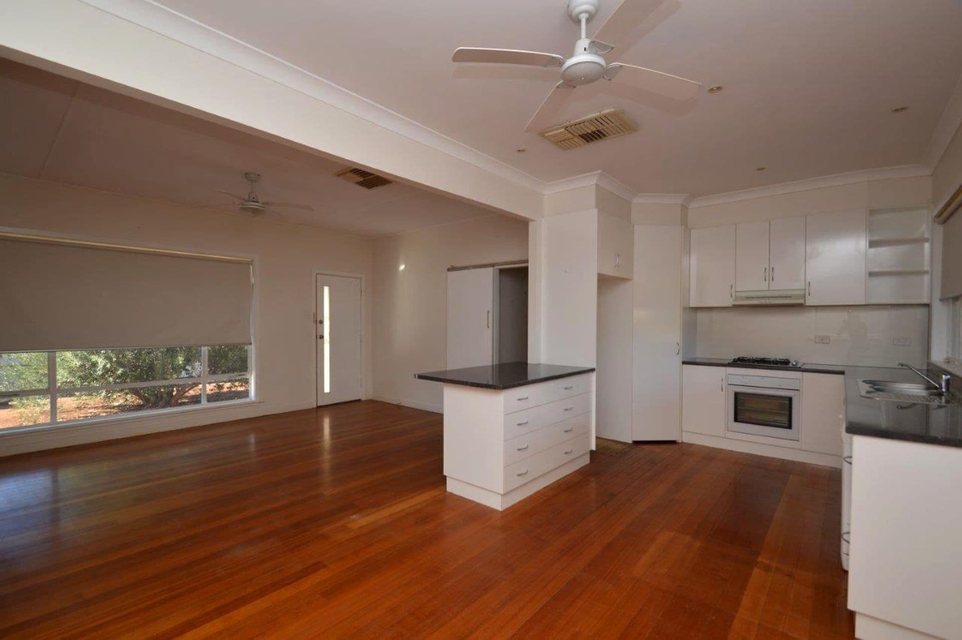 28 Thomas Lane, Broken Hill, NSW, 2880, Broken Hill - Thumbnail 4