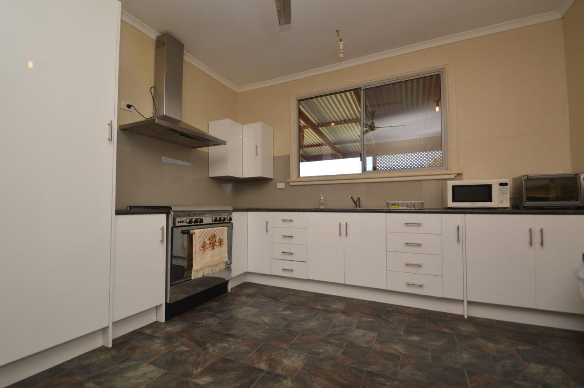323 O'Farrell Street, Broken Hill, NSW, 2880, Broken Hill - Thumbnail 2