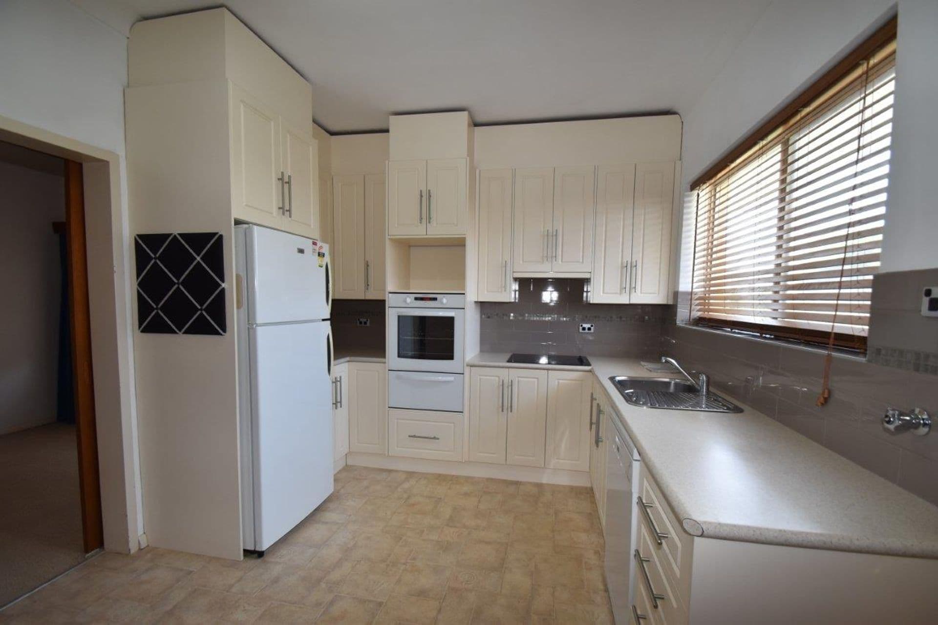 513 Cummins Street, Broken Hill, NSW, 2880, Broken Hill - Thumbnail 4