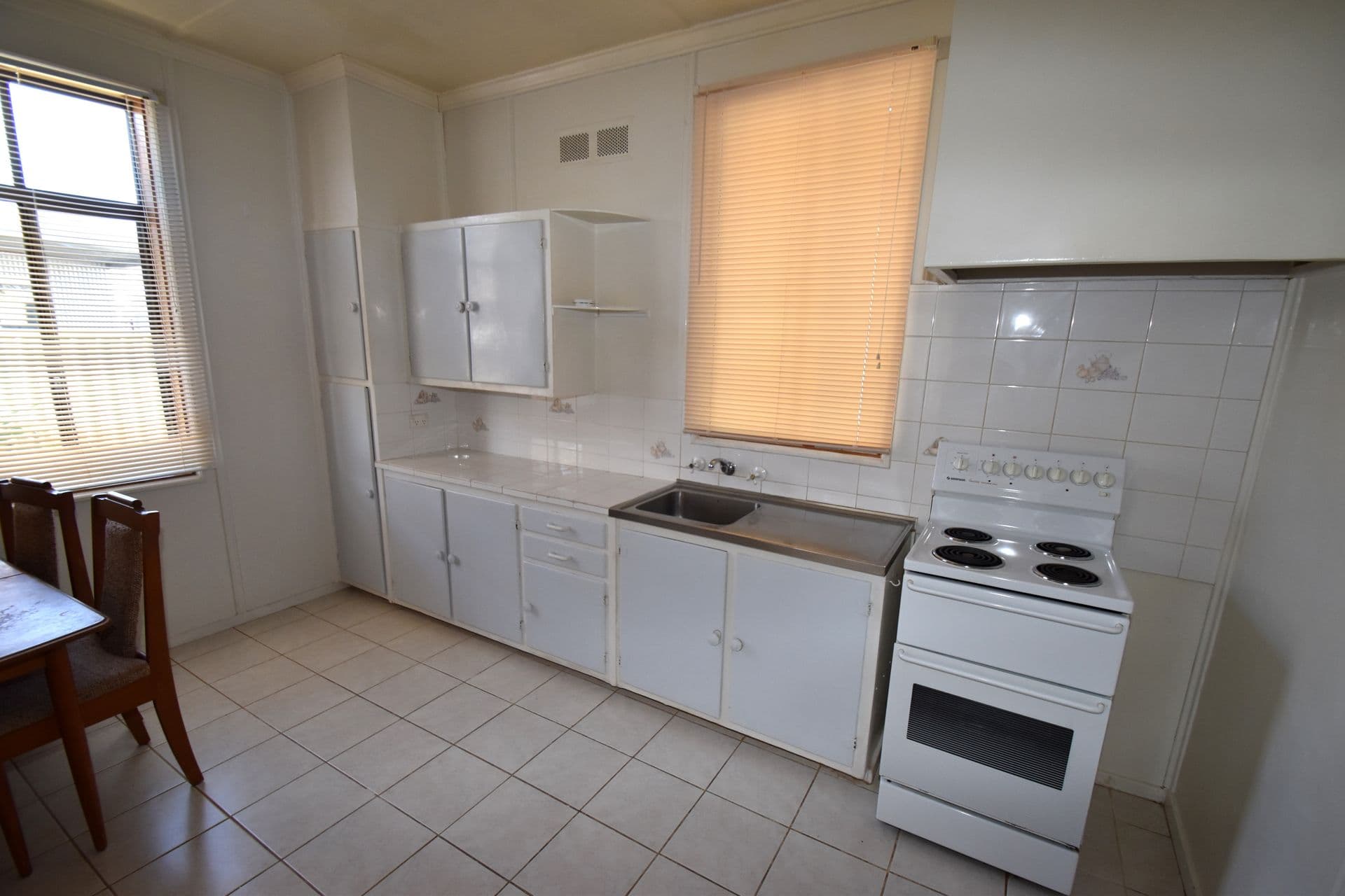 9 Central Street, Broken Hill, NSW, 2880, Broken Hill - Thumbnail 3
