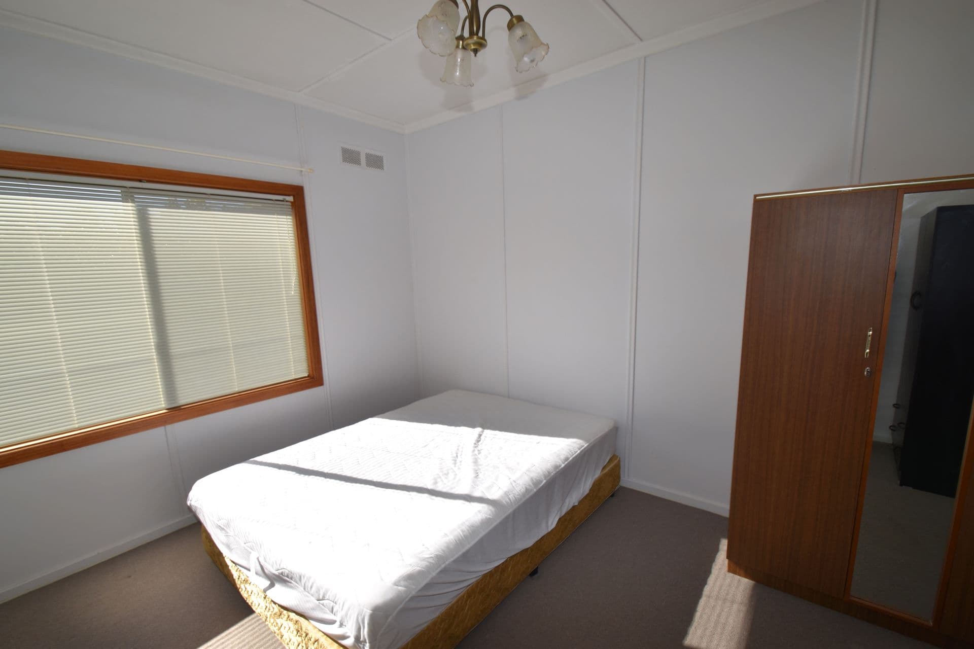 9 Central Street, Broken Hill, NSW, 2880, Broken Hill - Thumbnail 5