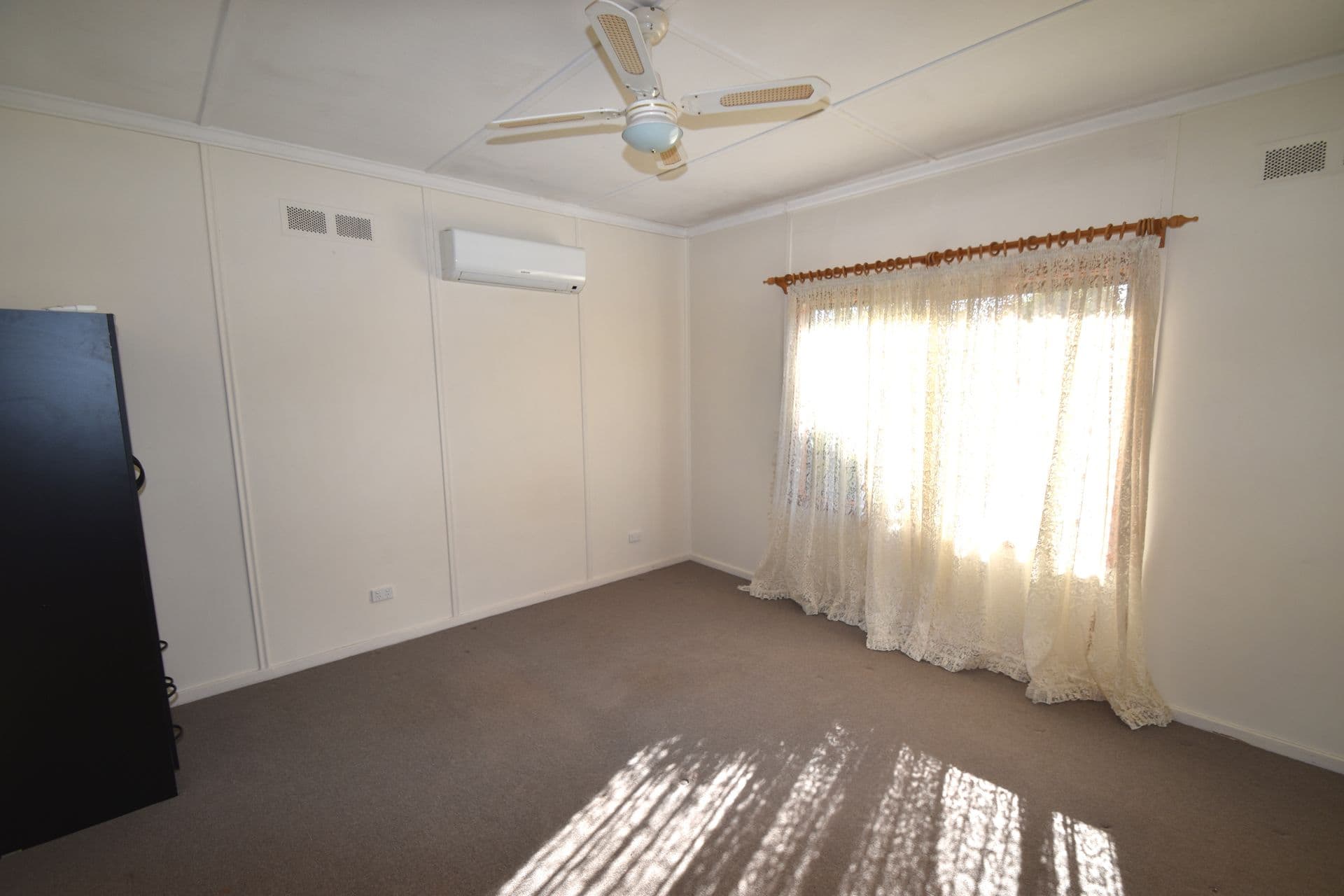 9 Central Street, Broken Hill, NSW, 2880, Broken Hill - Thumbnail 4