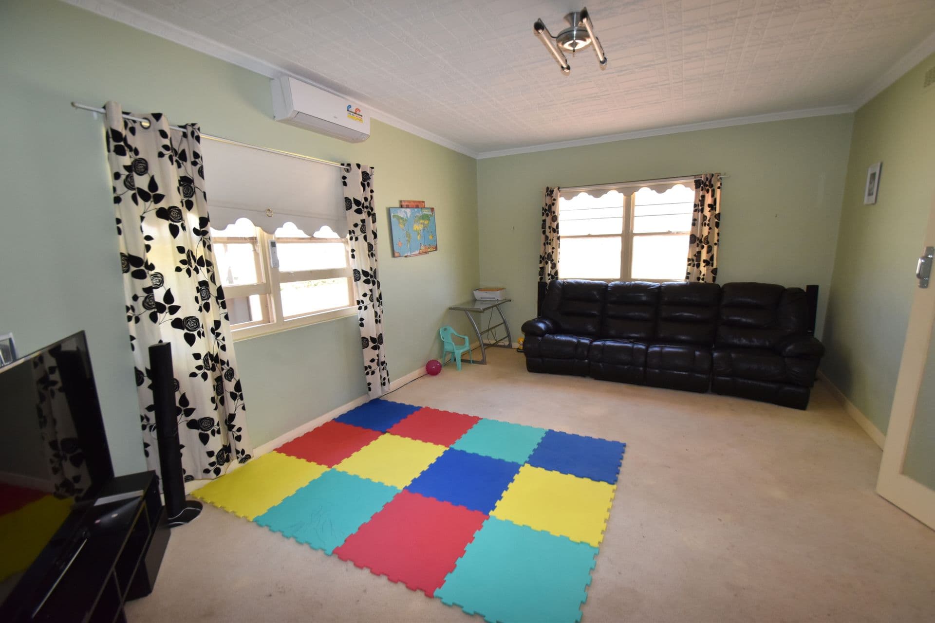 58 Cummins Street, Broken Hill, NSW, 2880, Broken Hill - Thumbnail 2