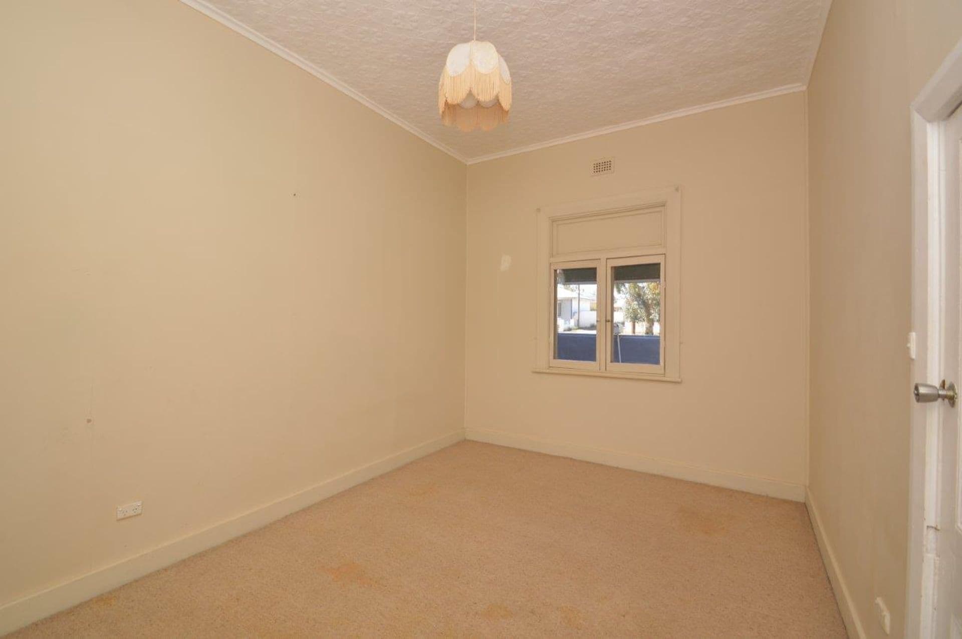 53 Nicholls Street, Broken Hill, NSW, 2880, Broken Hill - Thumbnail 3