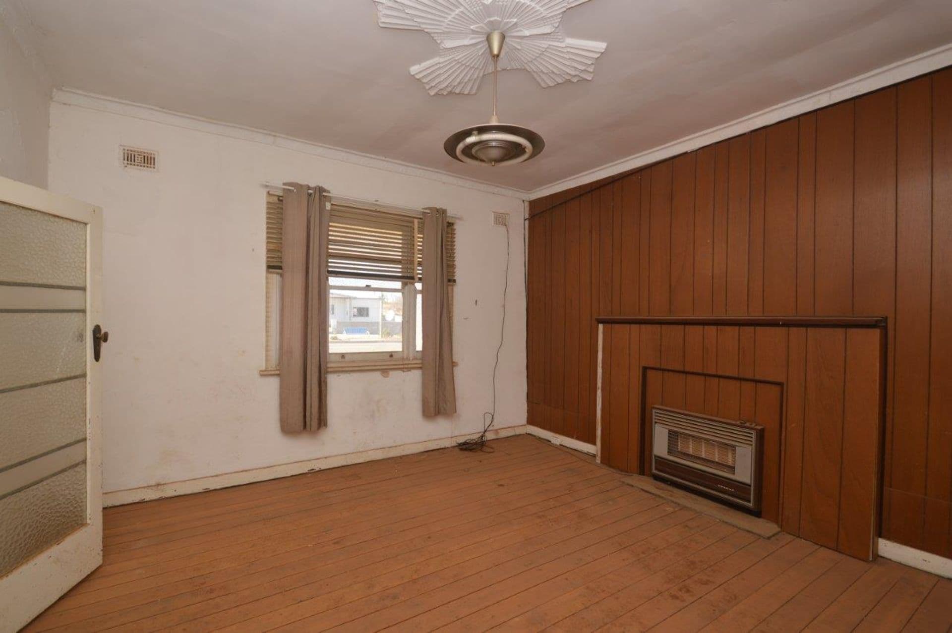 102 Ryan Street, Broken Hill, NSW, 2880, Broken Hill - Thumbnail 3