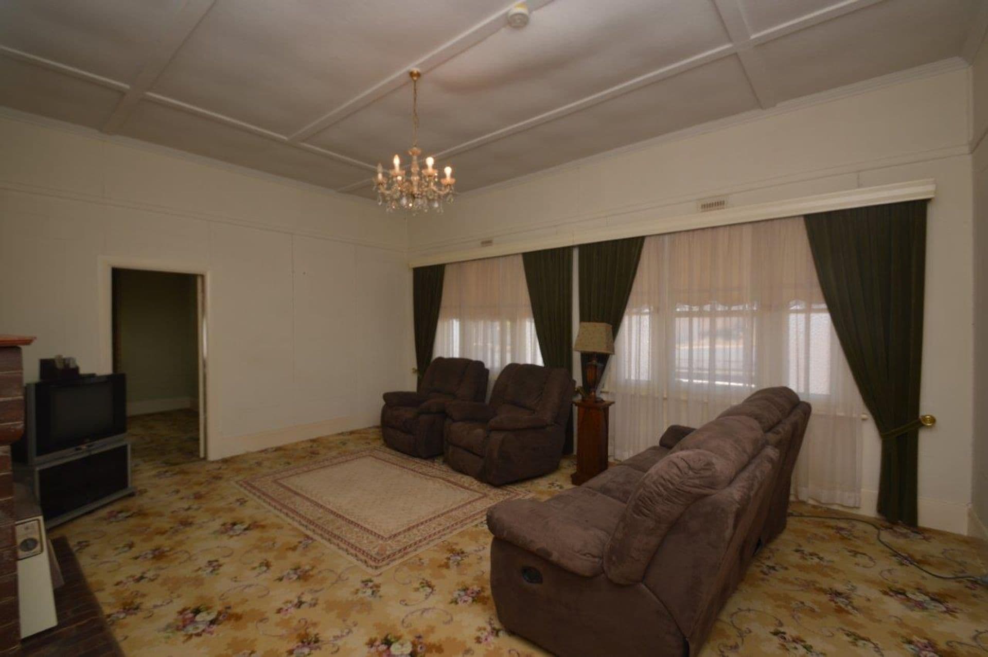 242 Chapple Street, Broken Hill, NSW, 2880, Broken Hill - Thumbnail 2