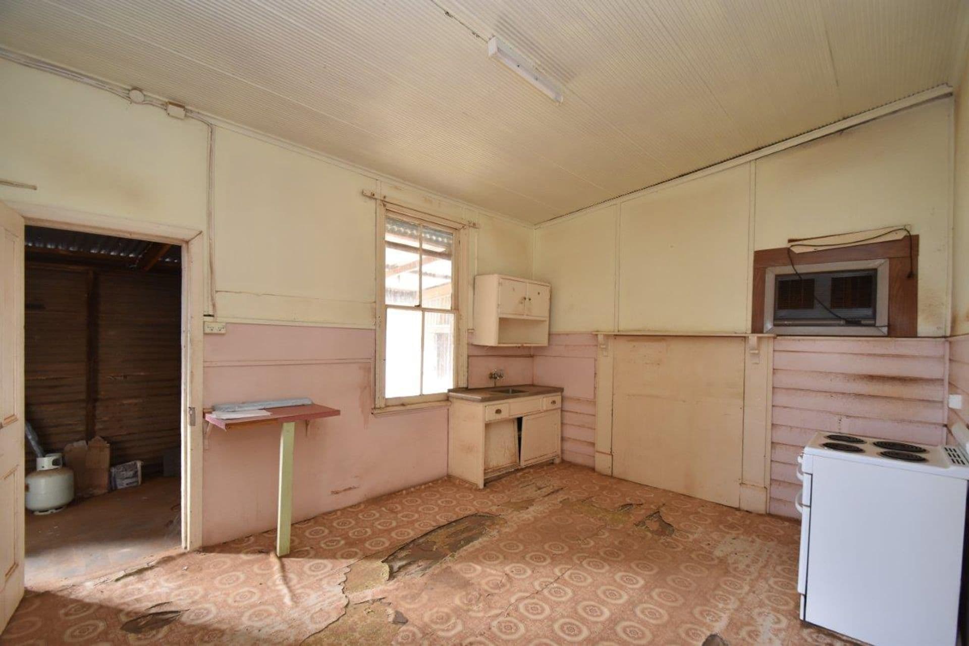 595 Wolfram Street, Broken Hill, NSW, 2880, Broken Hill - Thumbnail 2