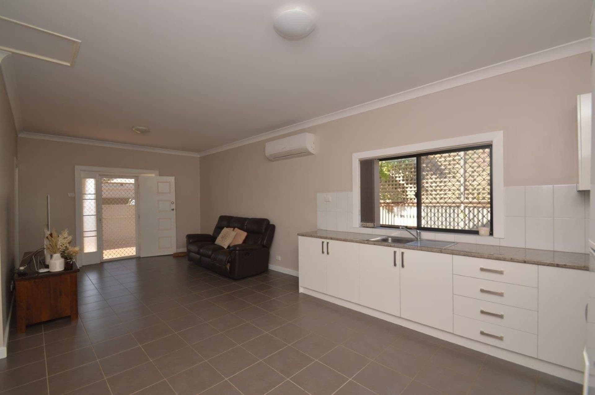 175 Cornish Street, Broken Hill, NSW, 2880, Broken Hill - Thumbnail 2