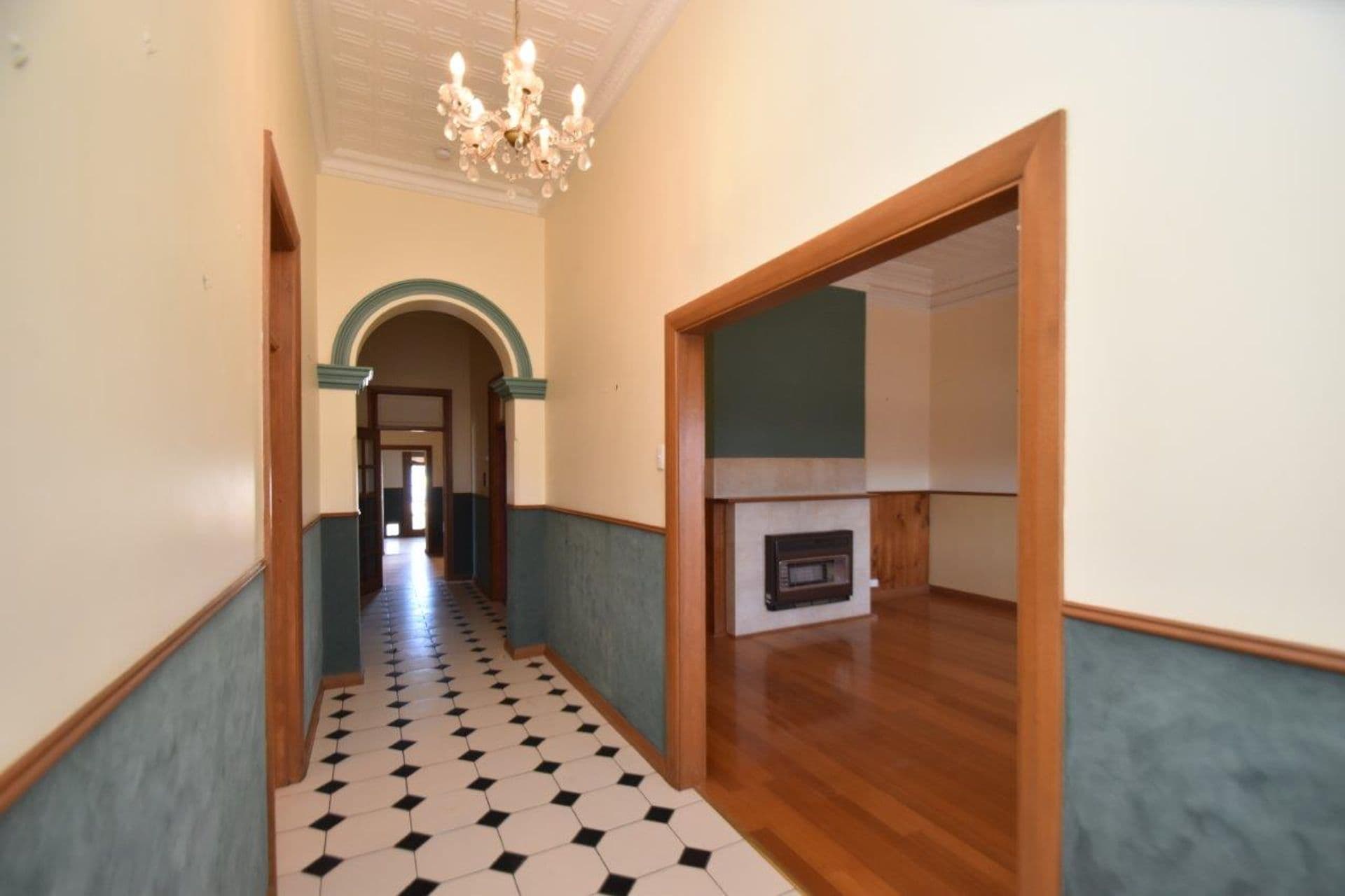 327 Piper Street, Broken Hill, NSW, 2880, Broken Hill - Thumbnail 2