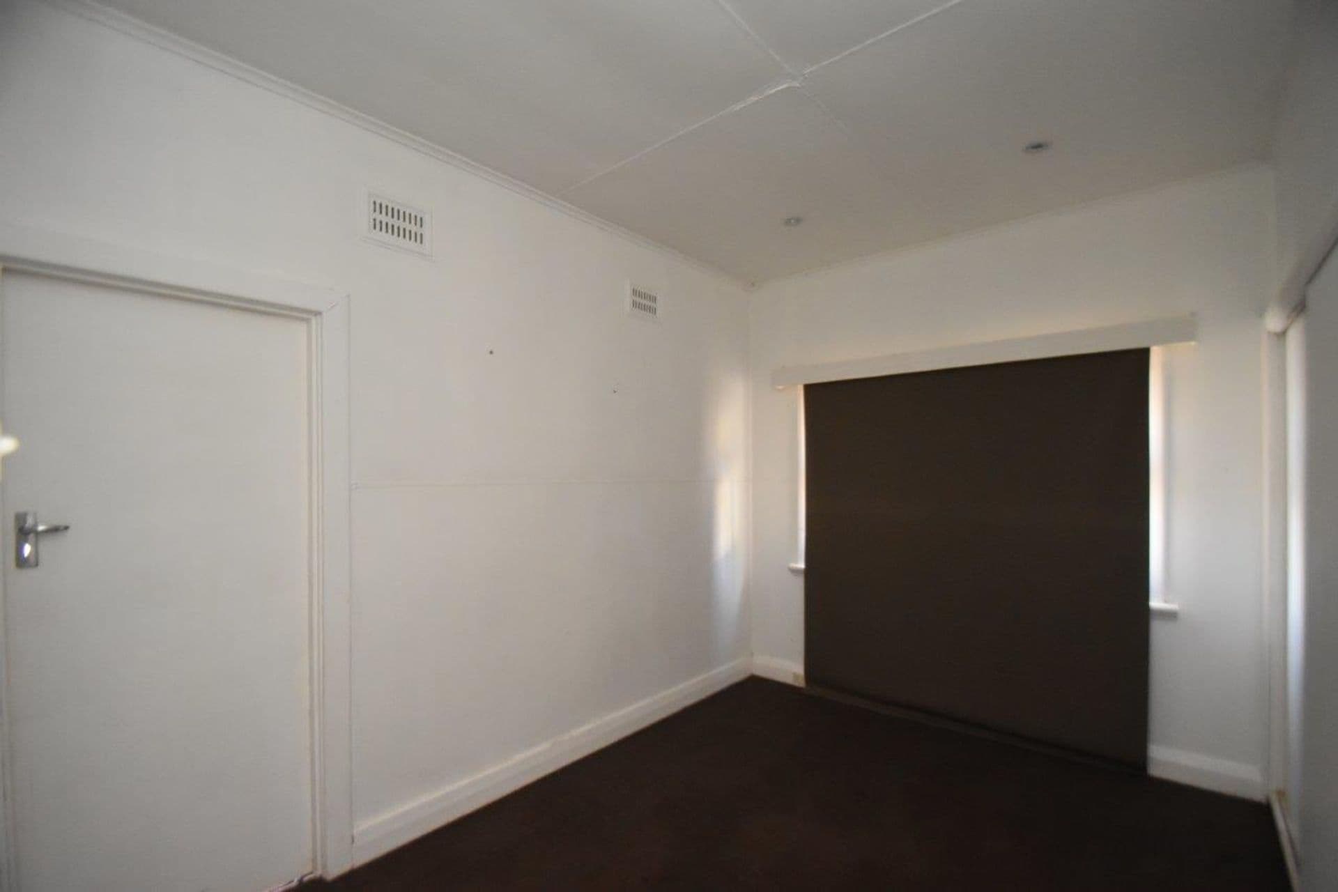 7 Wilson Street, Broken Hill, NSW, 2880, Broken Hill - Thumbnail 5