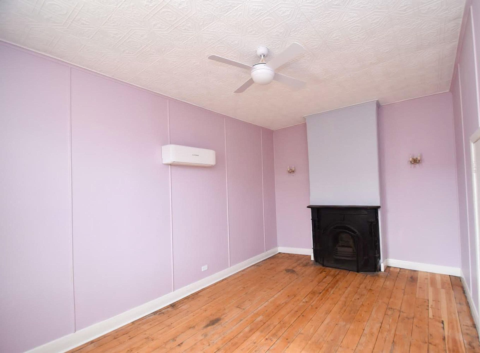 8 Garnet Street, Broken Hill, NSW, 2880, Broken Hill - Thumbnail 2
