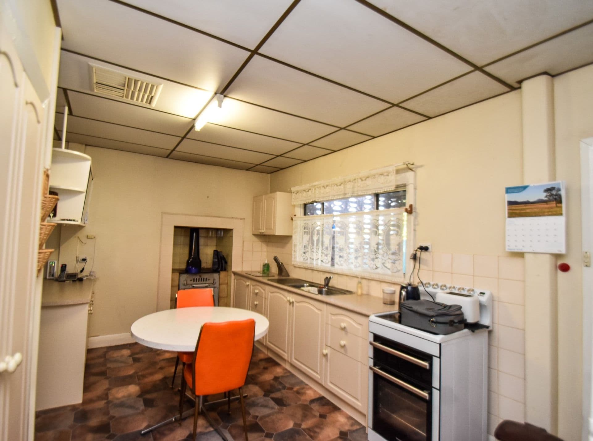 13 Patton Street, Broken Hill, NSW, 2880, Broken Hill - Thumbnail 3