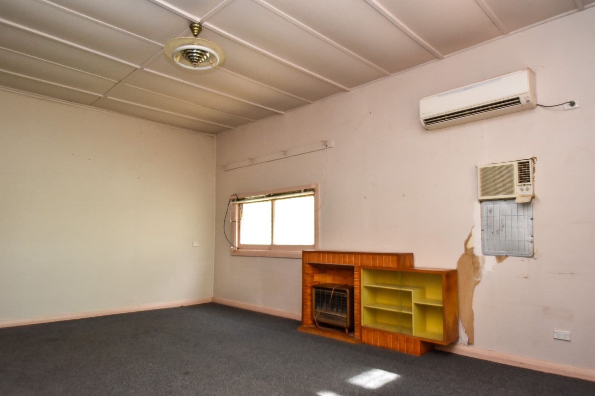 93 Wolfram Street, Broken Hill, NSW, 2880, Broken Hill - Thumbnail 2