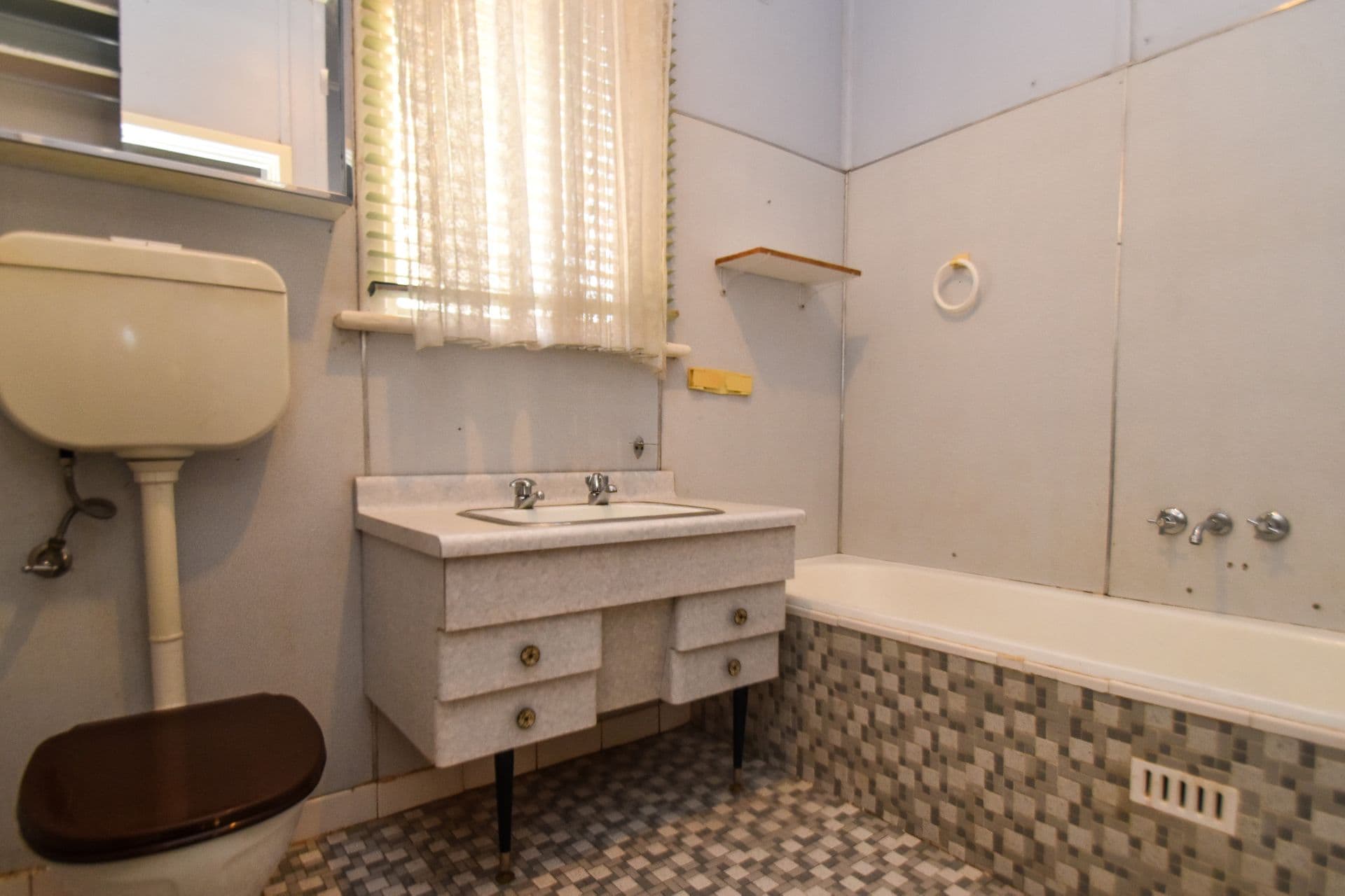 3 Norfolk Avenue, Broken Hill, NSW, 2880, Broken Hill - Thumbnail 6
