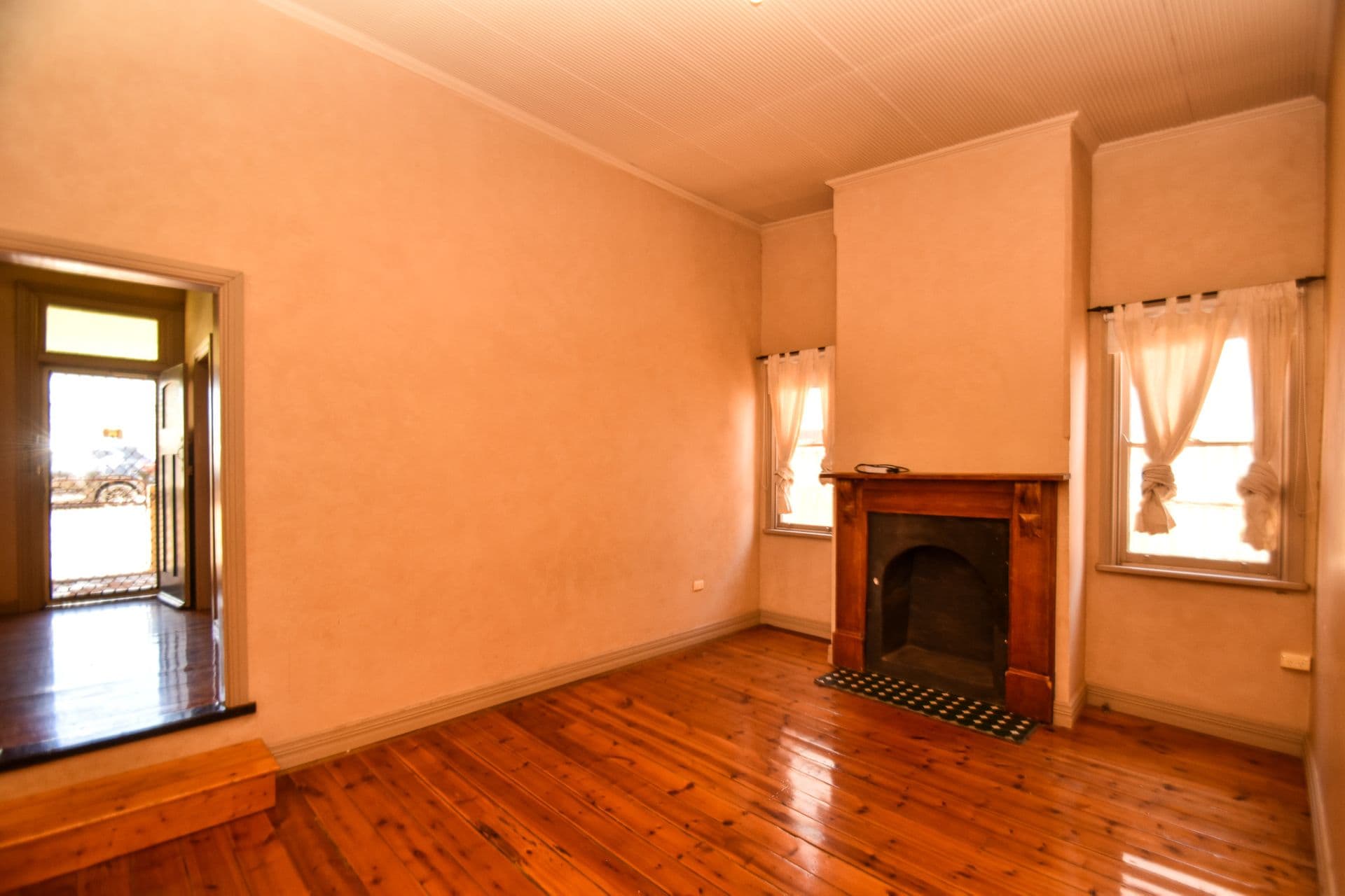 12 Nicholls Street, Broken Hill, NSW, 2880, Broken Hill - Thumbnail 3