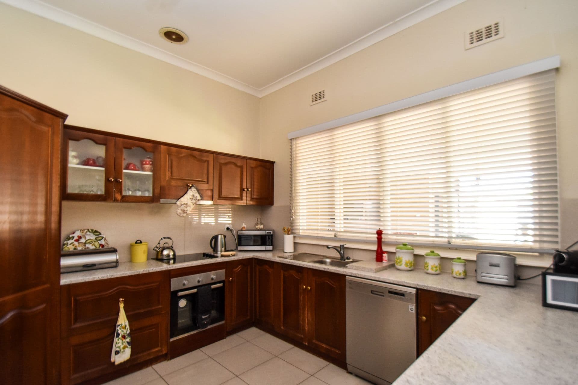 79 Marks Street, Broken Hill, NSW, 2880, Broken Hill - Thumbnail 4