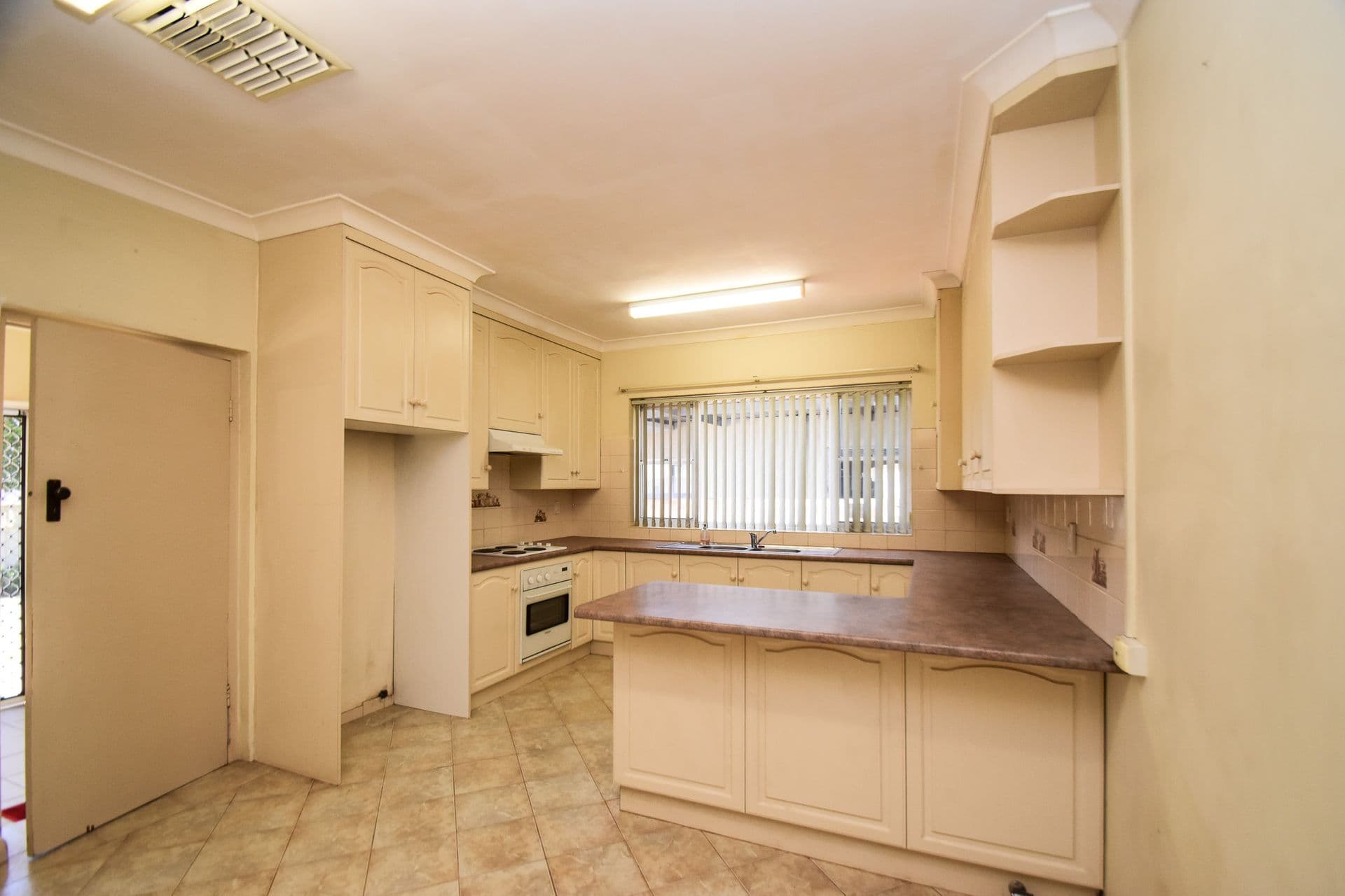 472 Crystal Street, Broken Hill, NSW, 2880, Broken Hill - Thumbnail 8