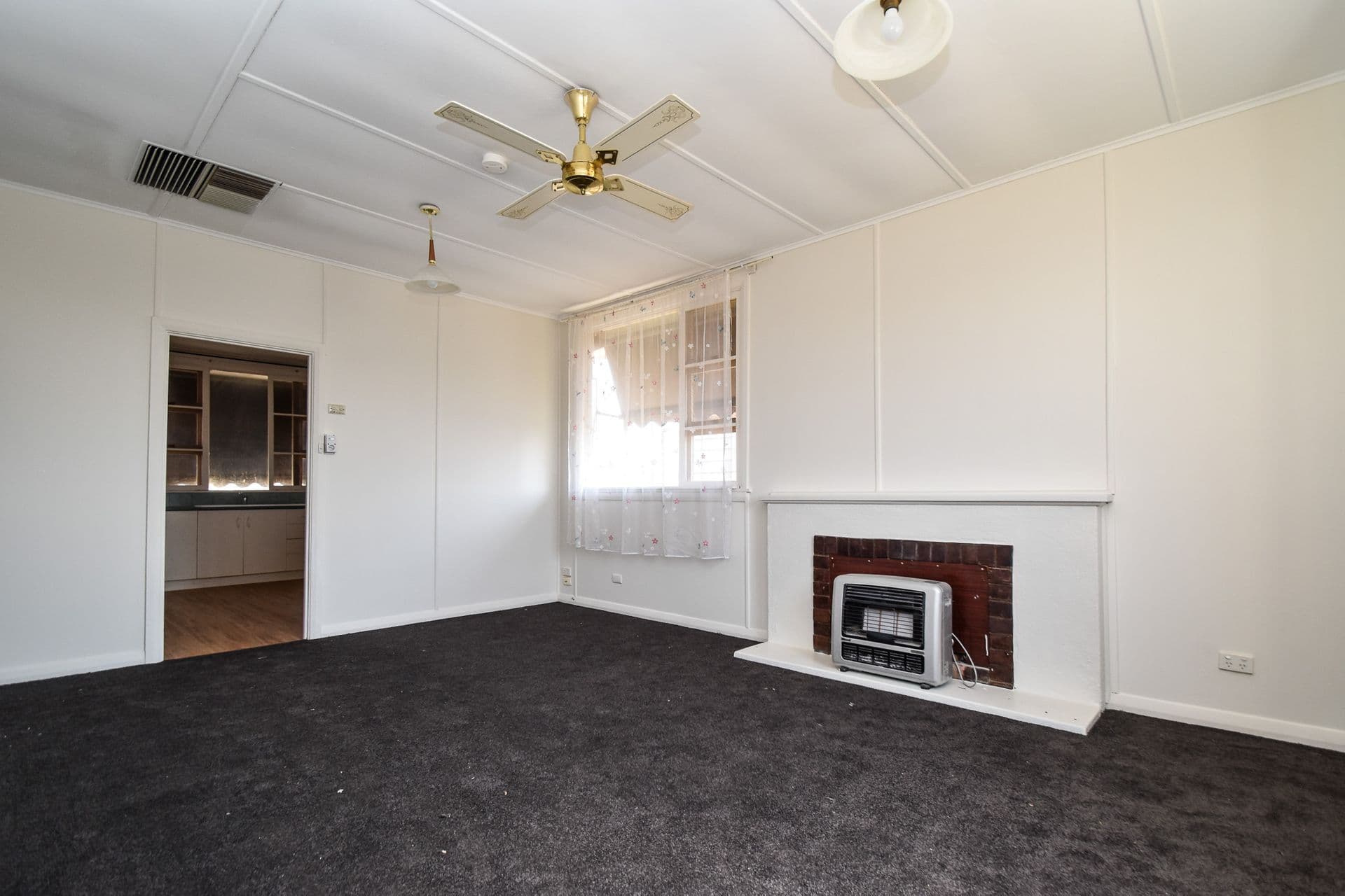 221 Knox Street, Broken Hill, NSW, 2880, Broken Hill - Thumbnail 2