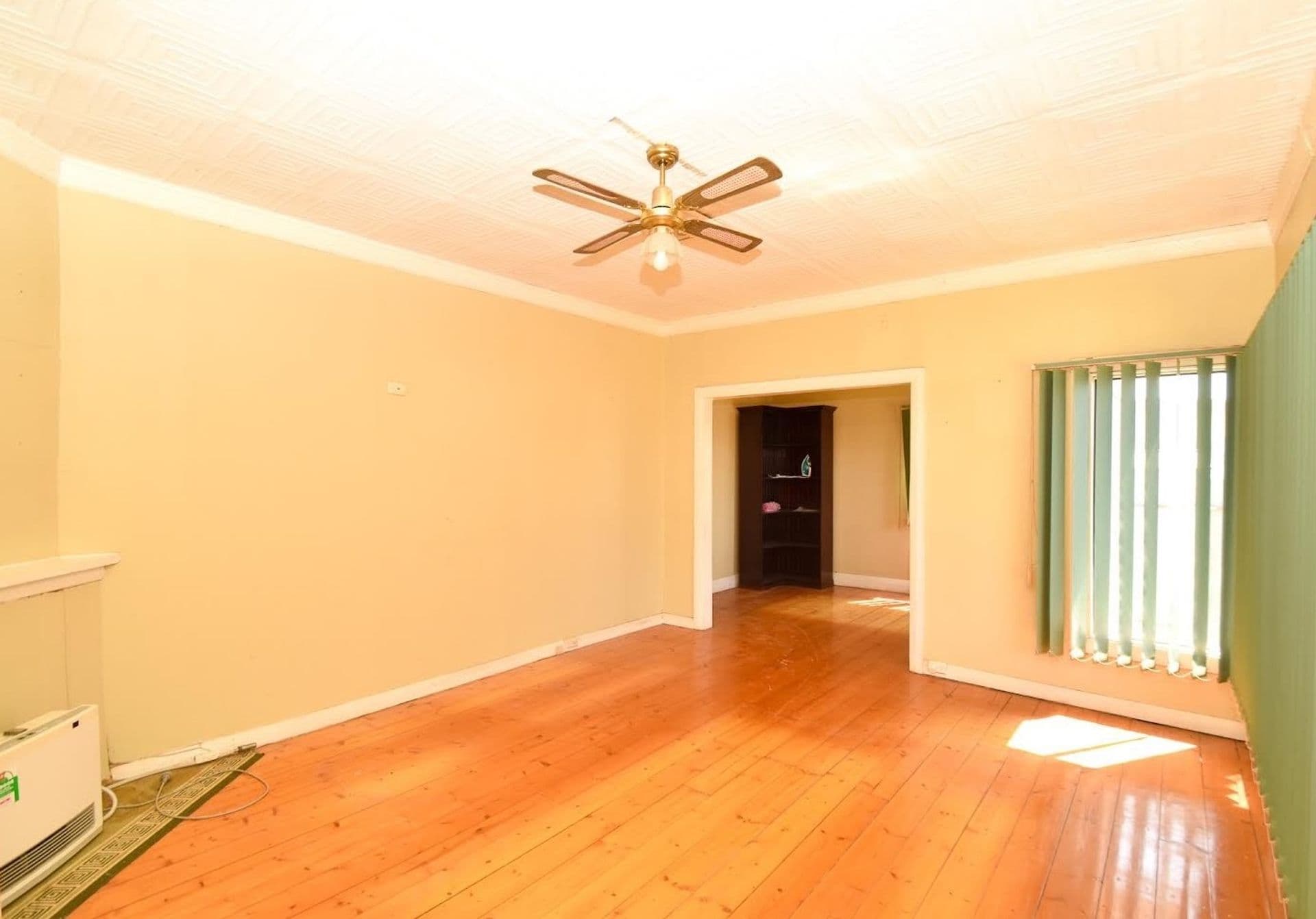 44 Boughtman Street, Broken Hill, NSW, 2880, Broken Hill - Thumbnail 3
