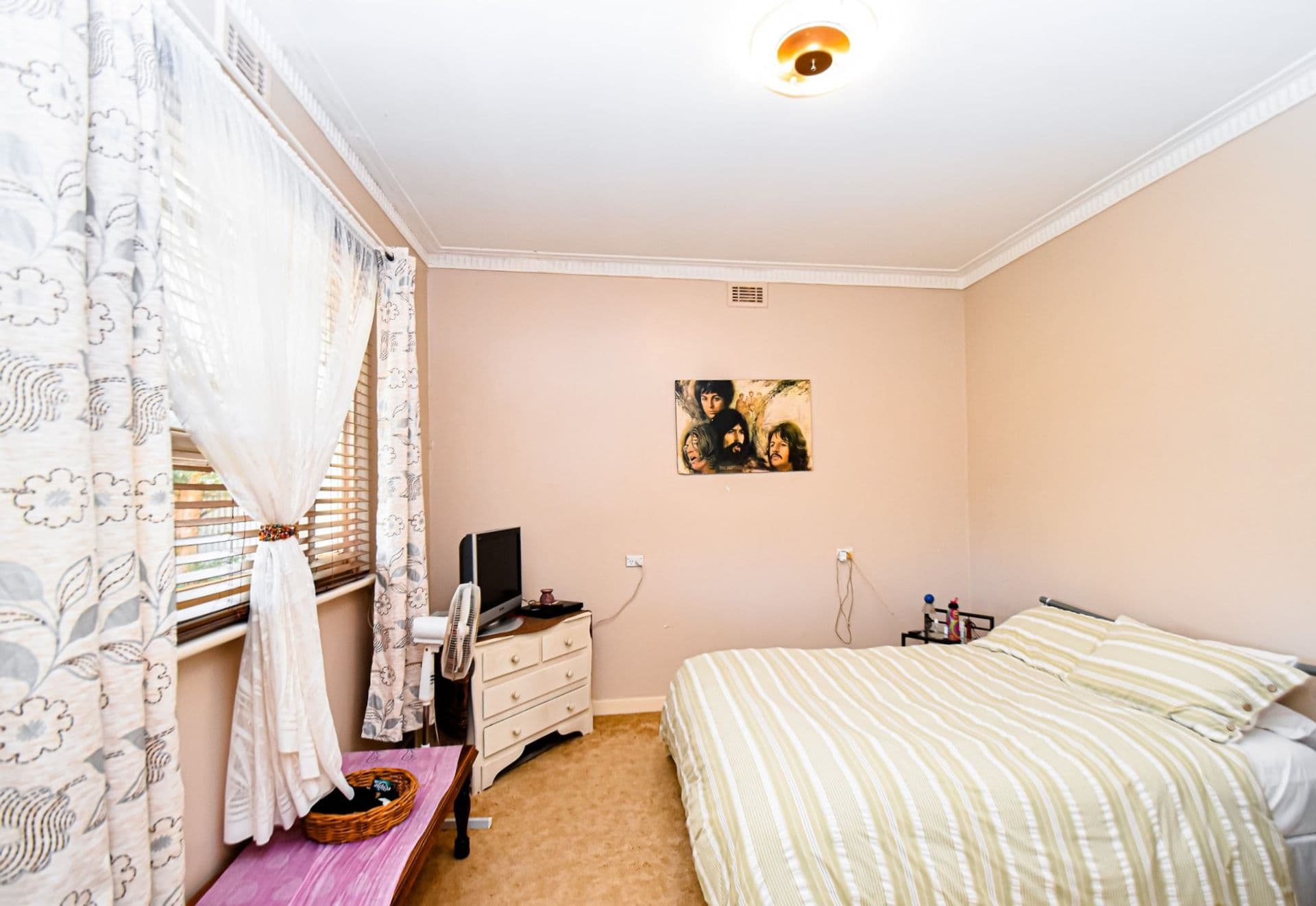 17 Thomas Street, Broken Hill, NSW, 2880, Broken Hill - Thumbnail 2
