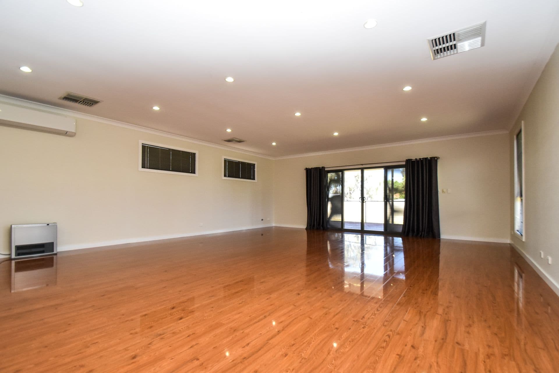 13 Bonanza Street, Broken Hill, NSW, 2880, Broken Hill - Thumbnail 5