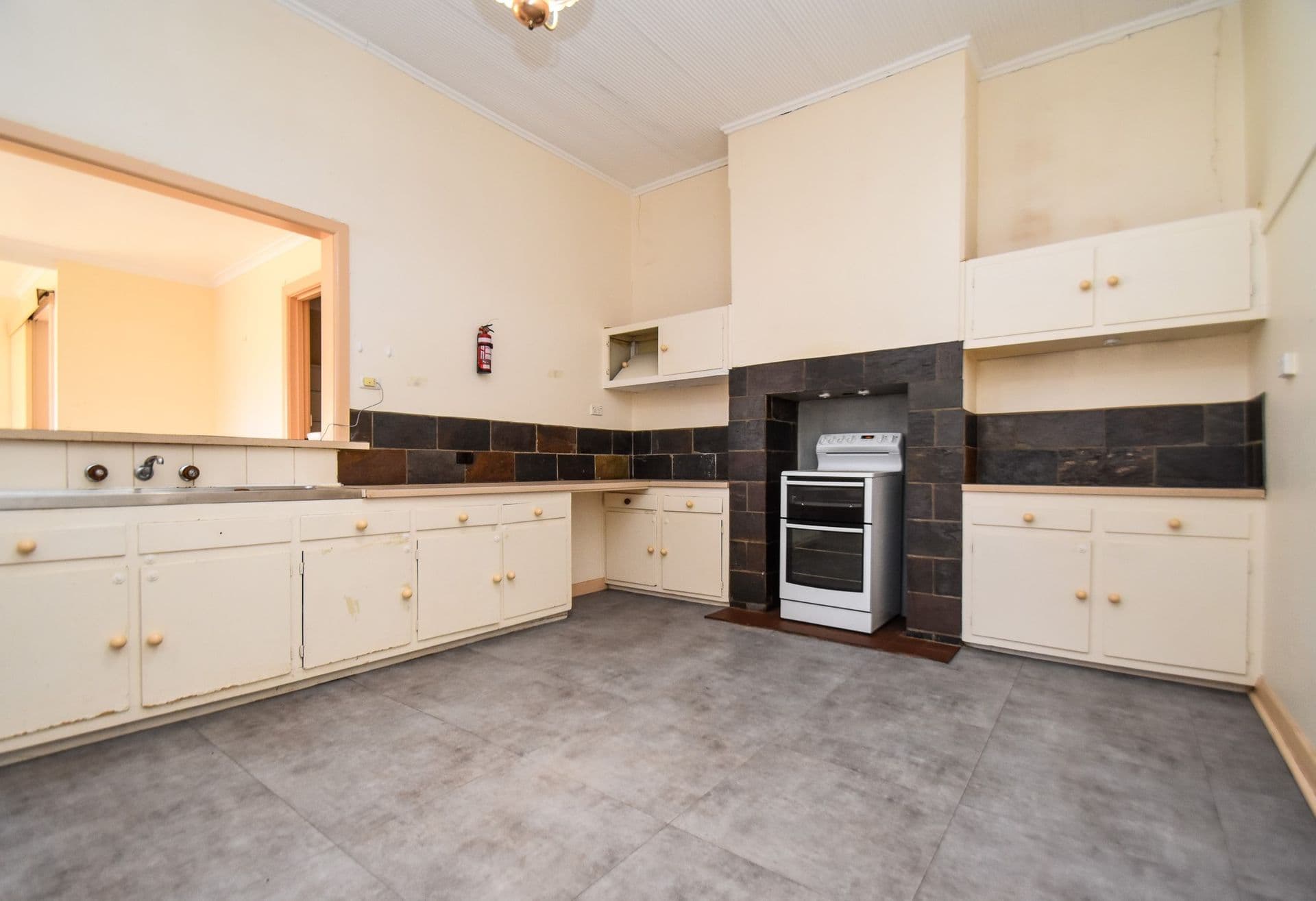 19 Garnet Street, Broken Hill, NSW, 2880, Broken Hill - Thumbnail 3