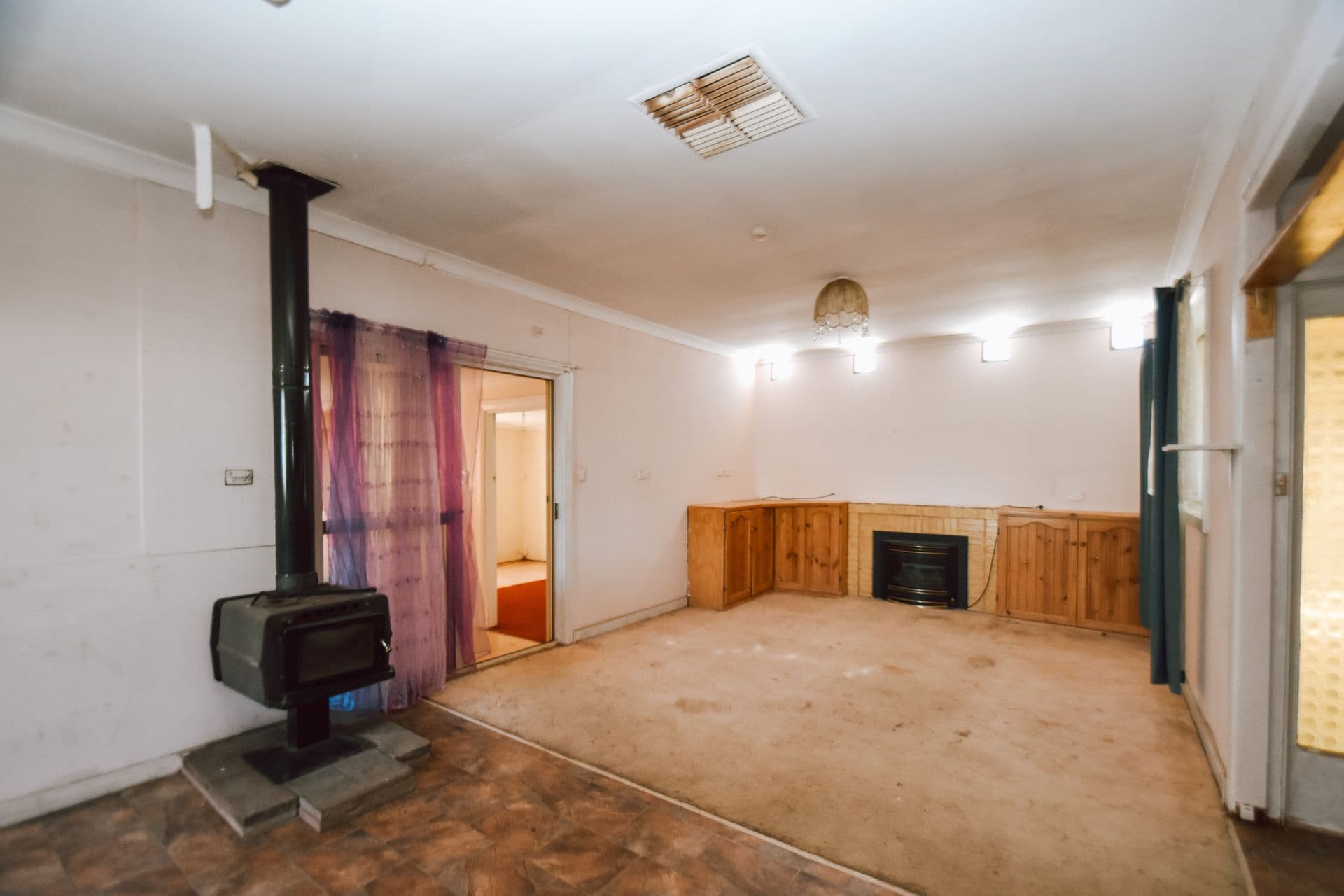 8 Dundas Avenue, Broken Hill, NSW, 2880, Broken Hill - Thumbnail 5