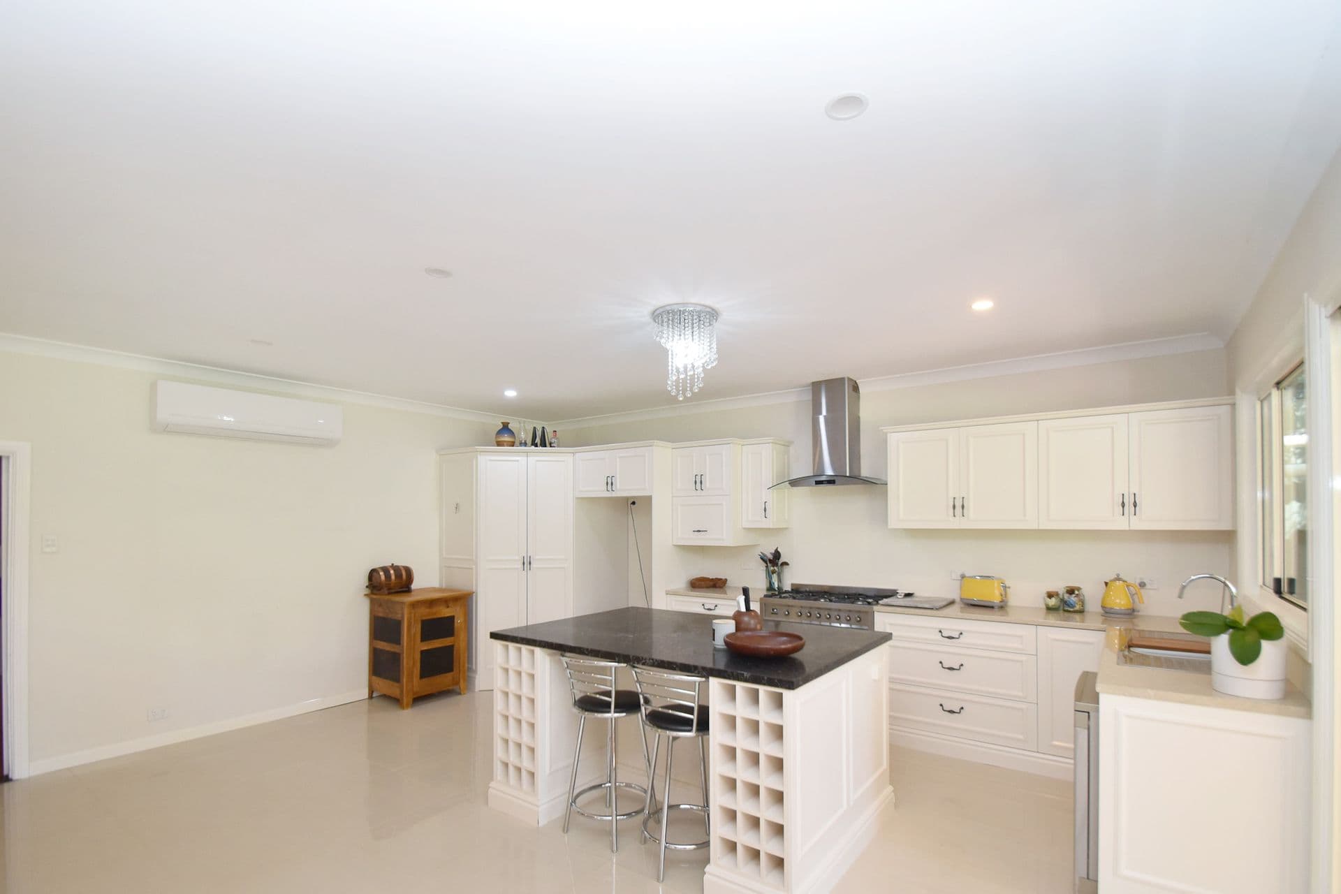 322 Cummins Street, Broken Hill, NSW, 2880, Broken Hill - Thumbnail 3