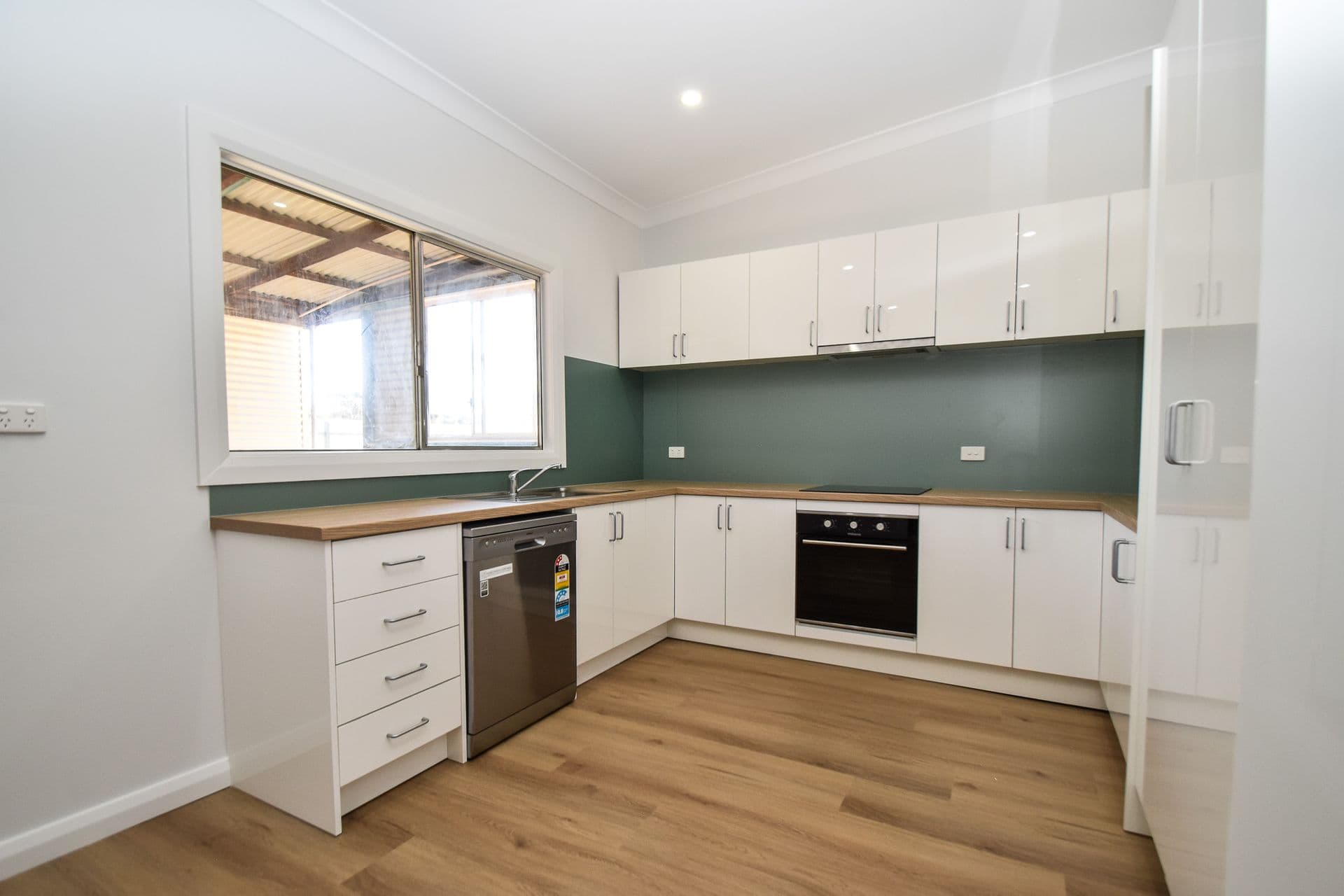198 Rakow Street, Broken Hill, NSW, 2880, Broken Hill - Thumbnail 2