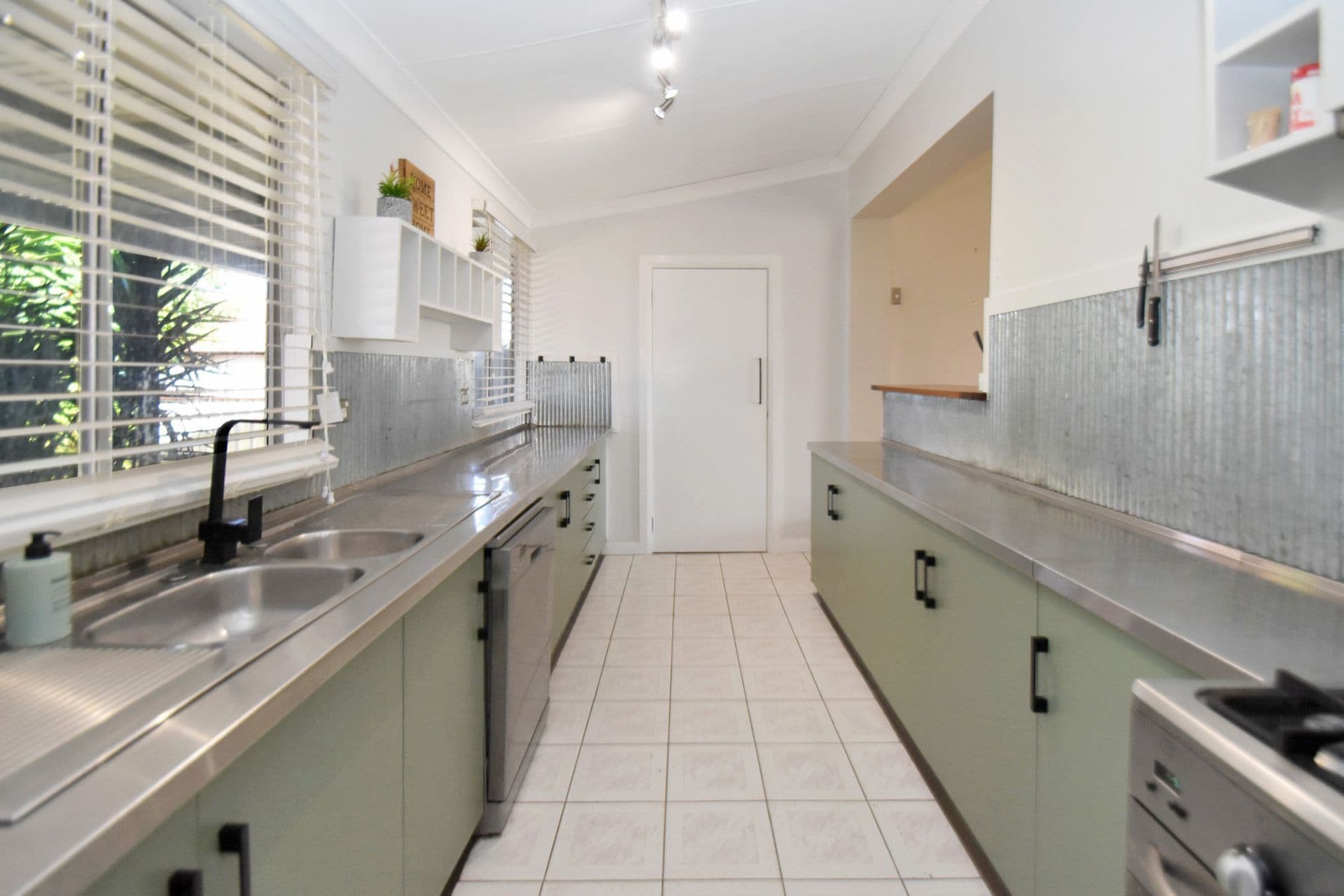 11 Boughtman Street, Broken Hill, NSW, 2880, Broken Hill - Thumbnail 5