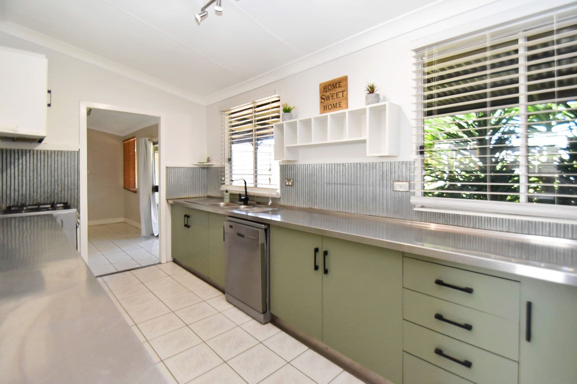 11 Boughtman Street, Broken Hill, NSW, 2880, Broken Hill - Thumbnail 4