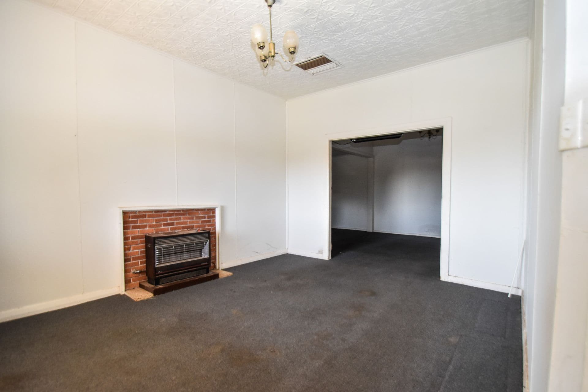 211 Chloride Street, Broken Hill, NSW, 2880, Broken Hill - Thumbnail 2