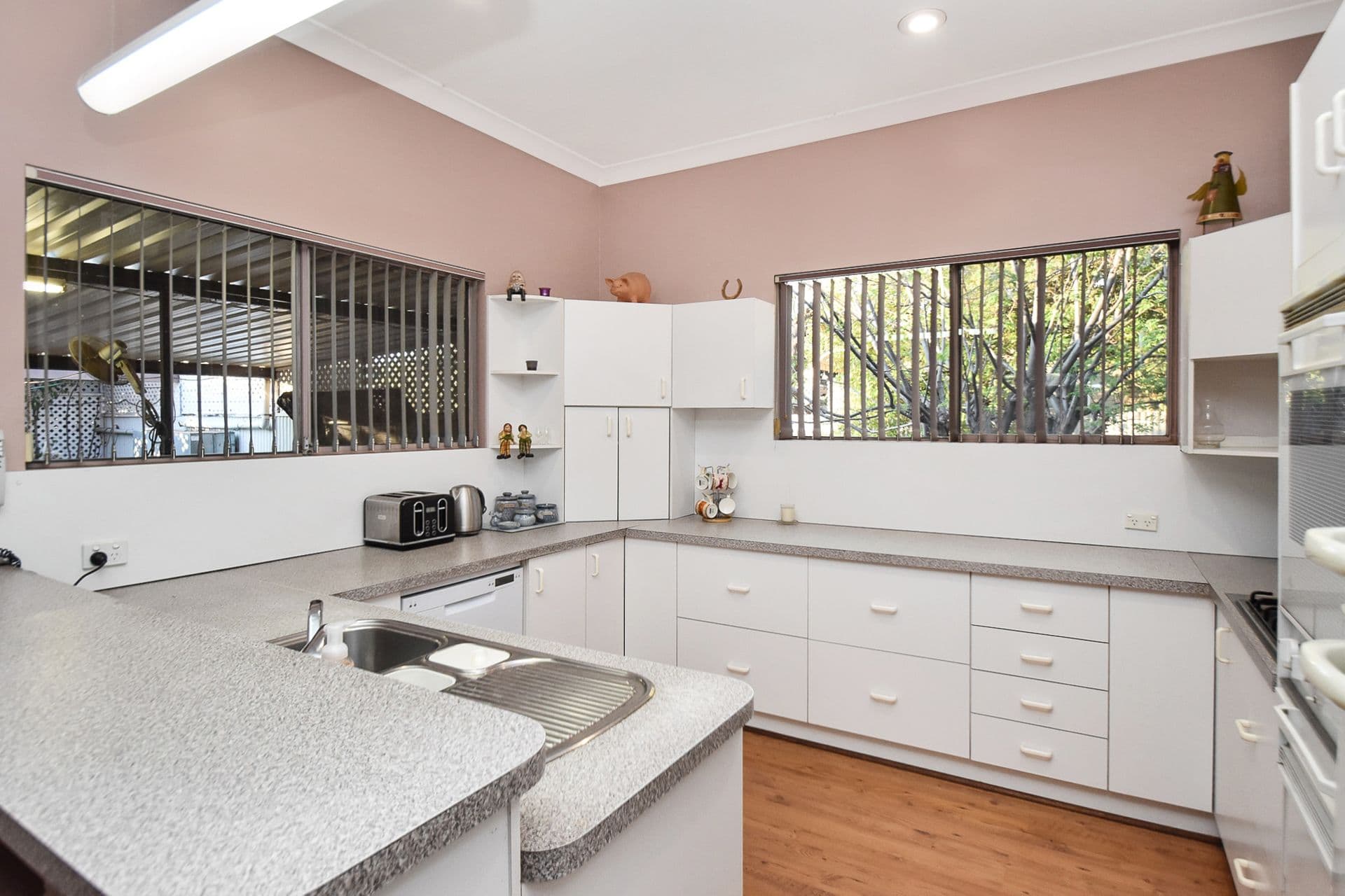 4 Williams Street, Broken Hill, NSW, 2880, Broken Hill - Thumbnail 2