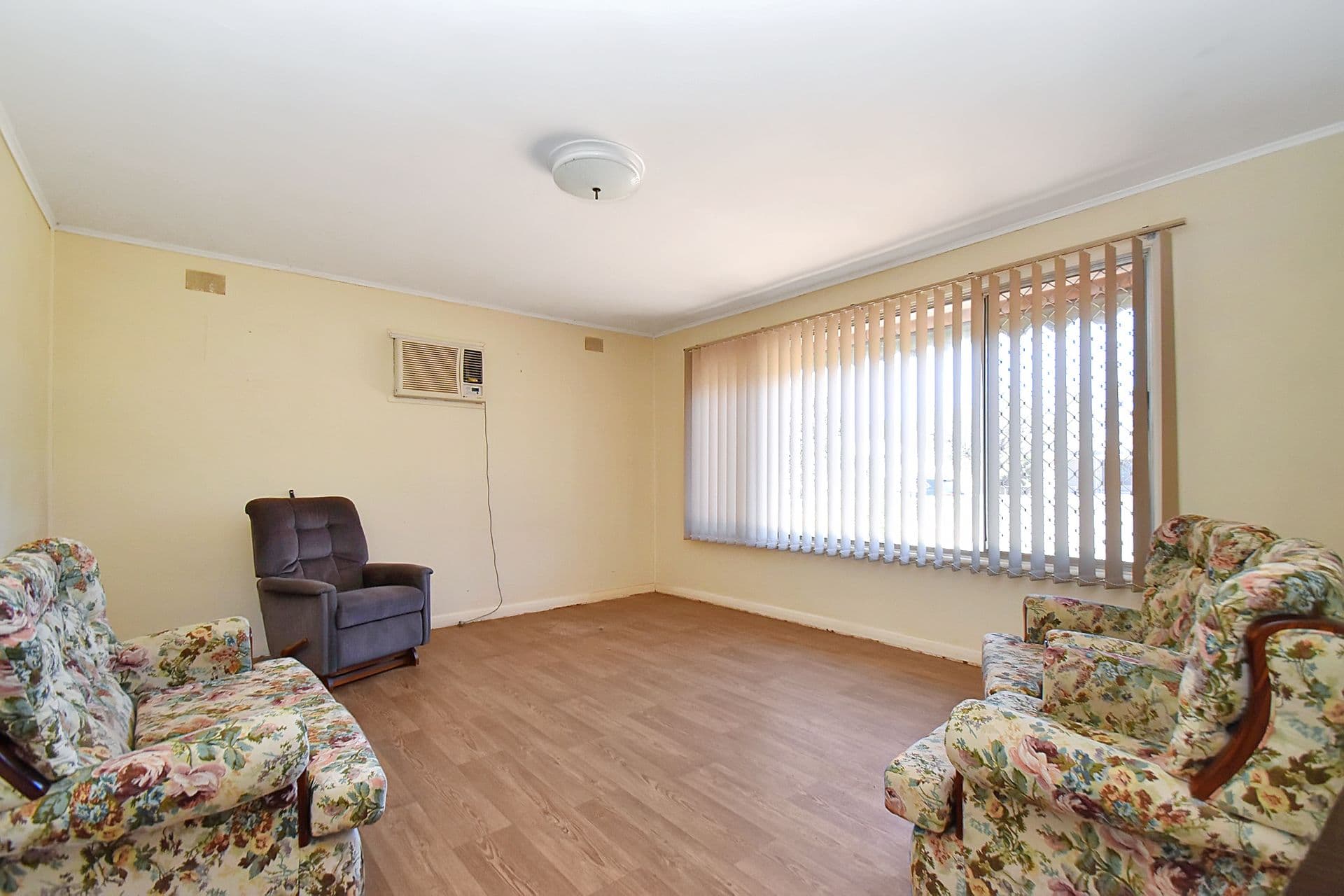 319 Wandoo Street, Broken Hill, NSW, 2880, Broken Hill - Thumbnail 2