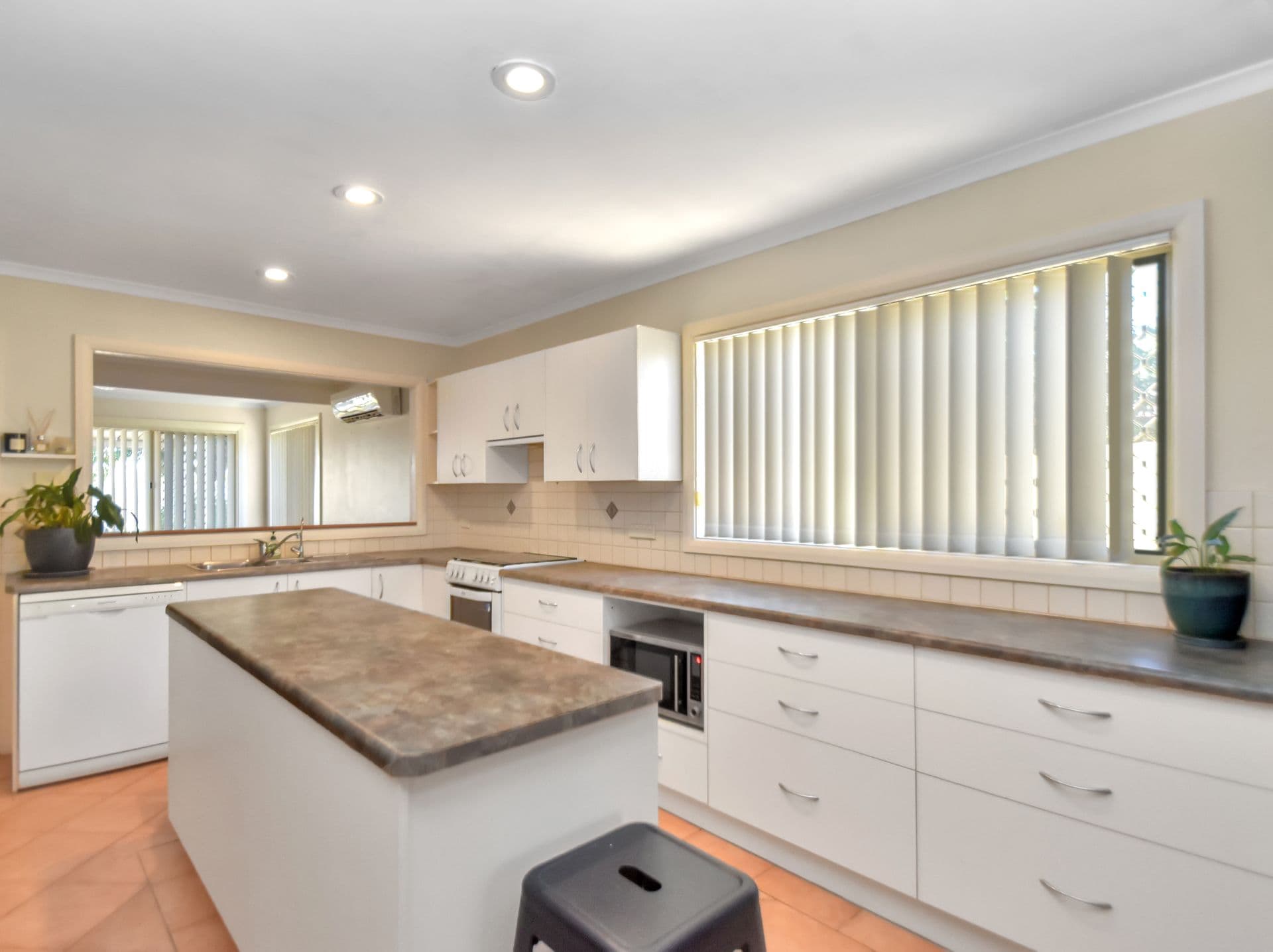 122 Buck Street, Broken Hill, NSW, 2880, Broken Hill - Thumbnail 3