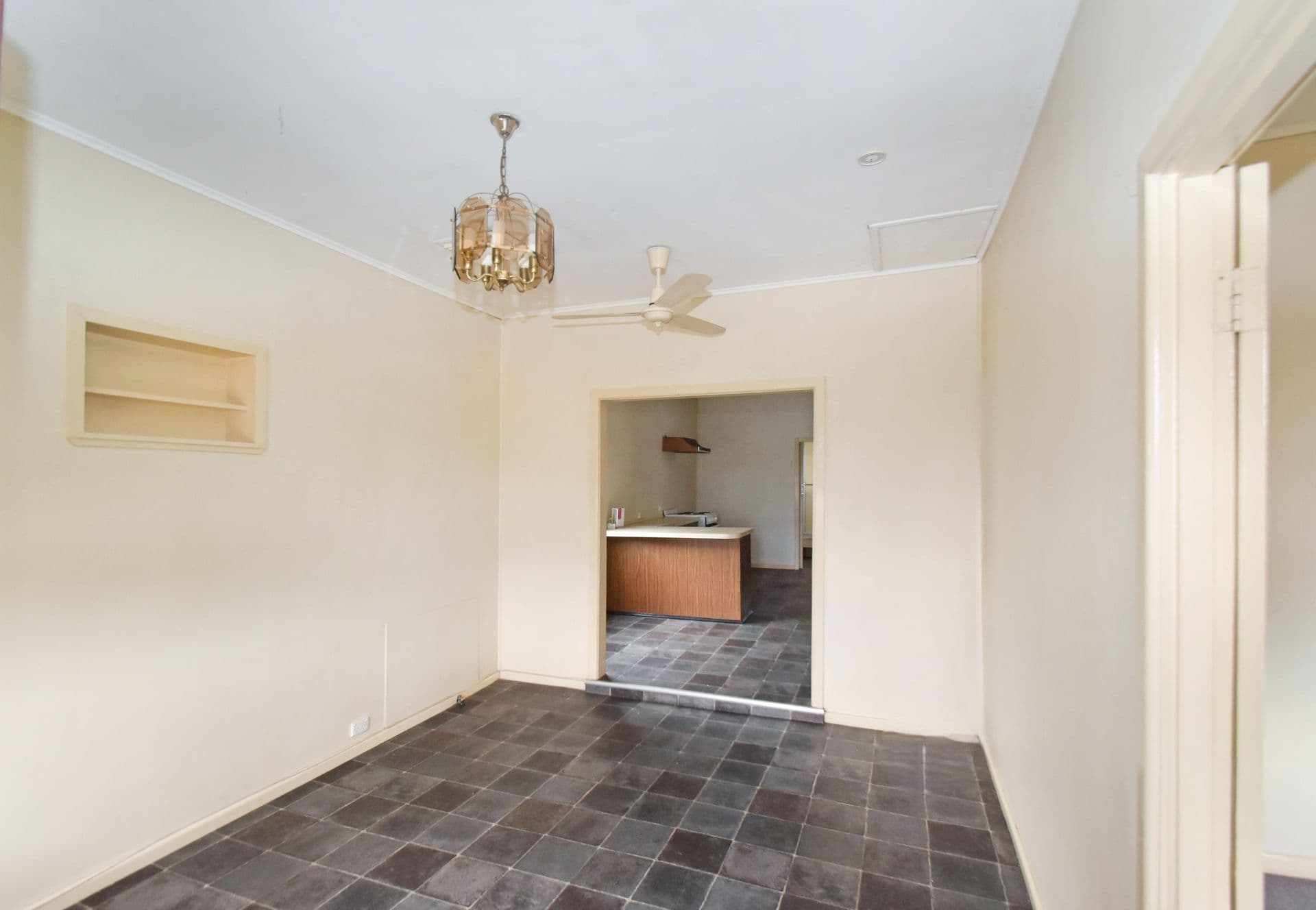 535 Beryl Street, Broken Hill, NSW, 2880, Broken Hill - Thumbnail 2