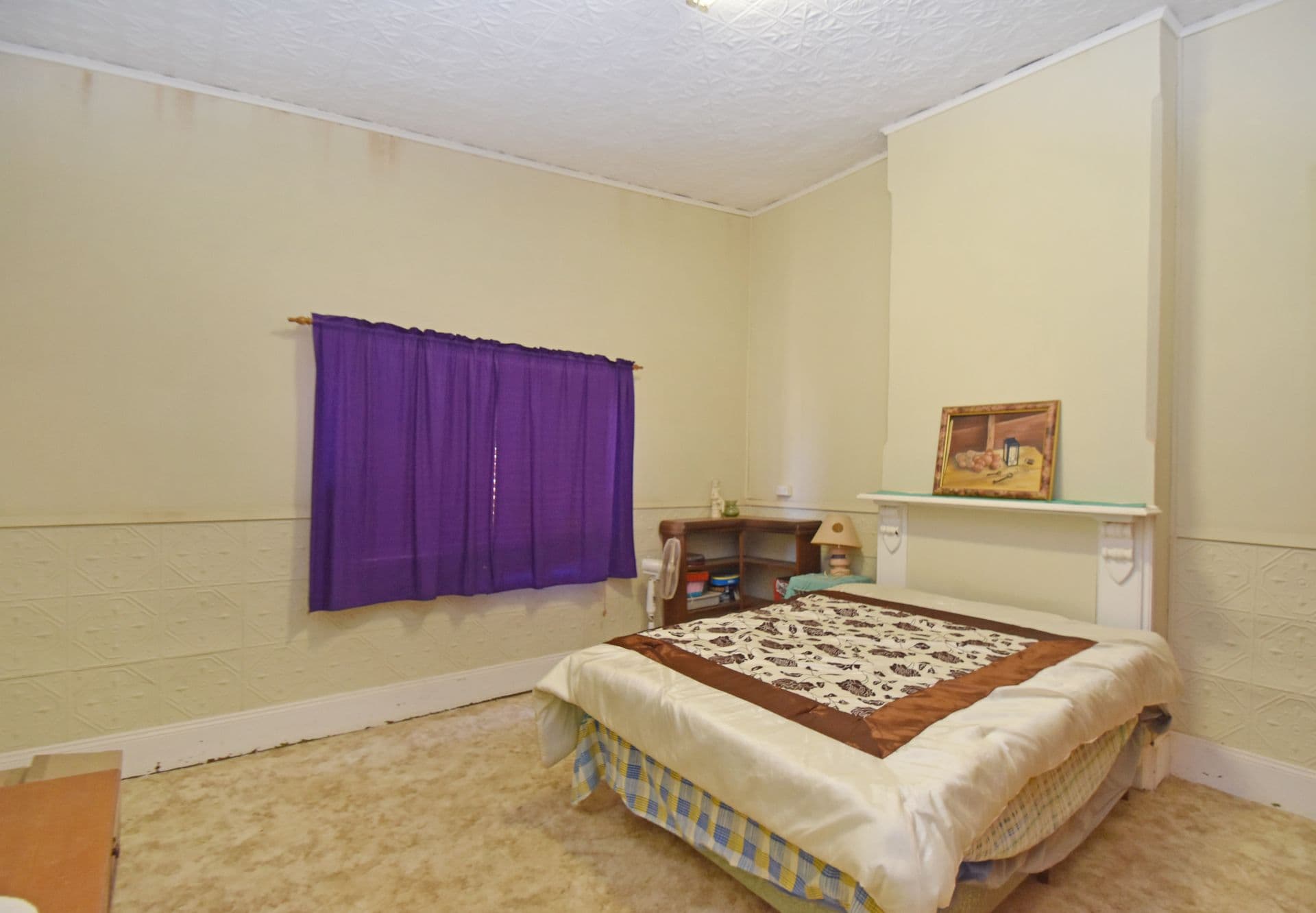 St Helena, Broken Hill - Thumbnail 5