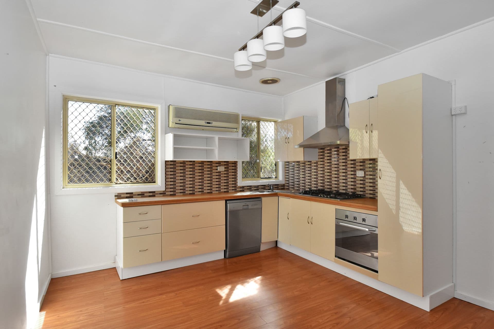 245 Jamieson Street, Broken Hill, NSW, 2880, Broken Hill - Thumbnail 2