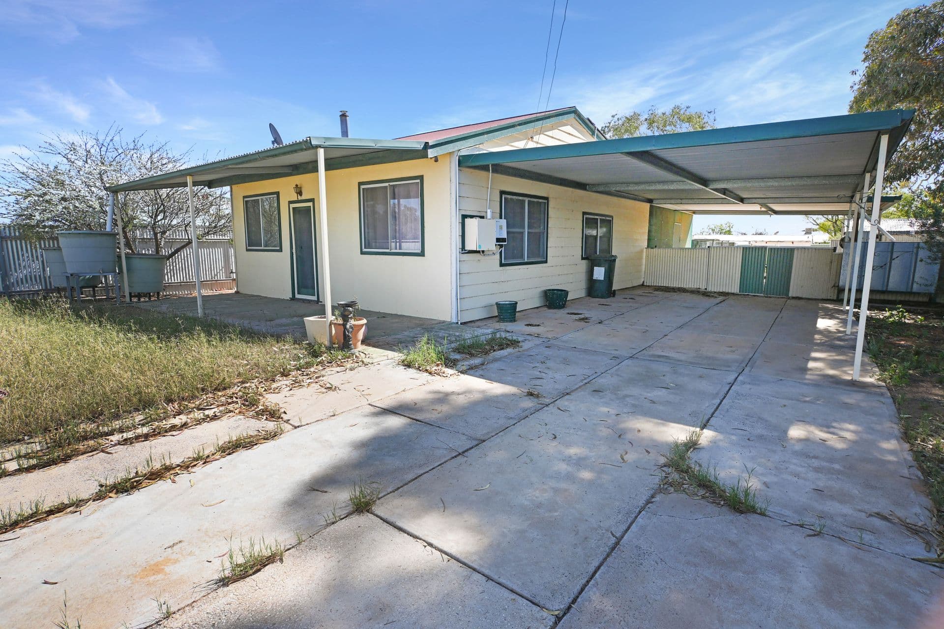 32 Henley Street, Menindee, NSW, 2879, Menindee - Image 1