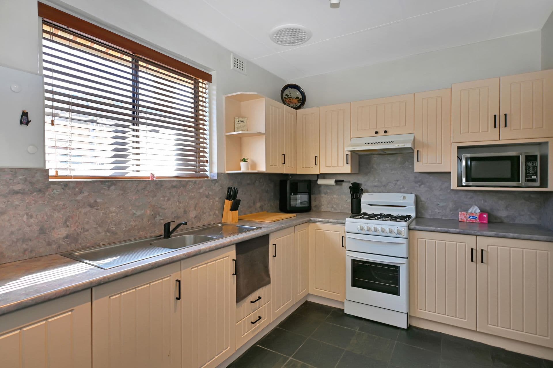 619 McGowen Street, Broken Hill, NSW, 2880, Broken Hill - Thumbnail 4