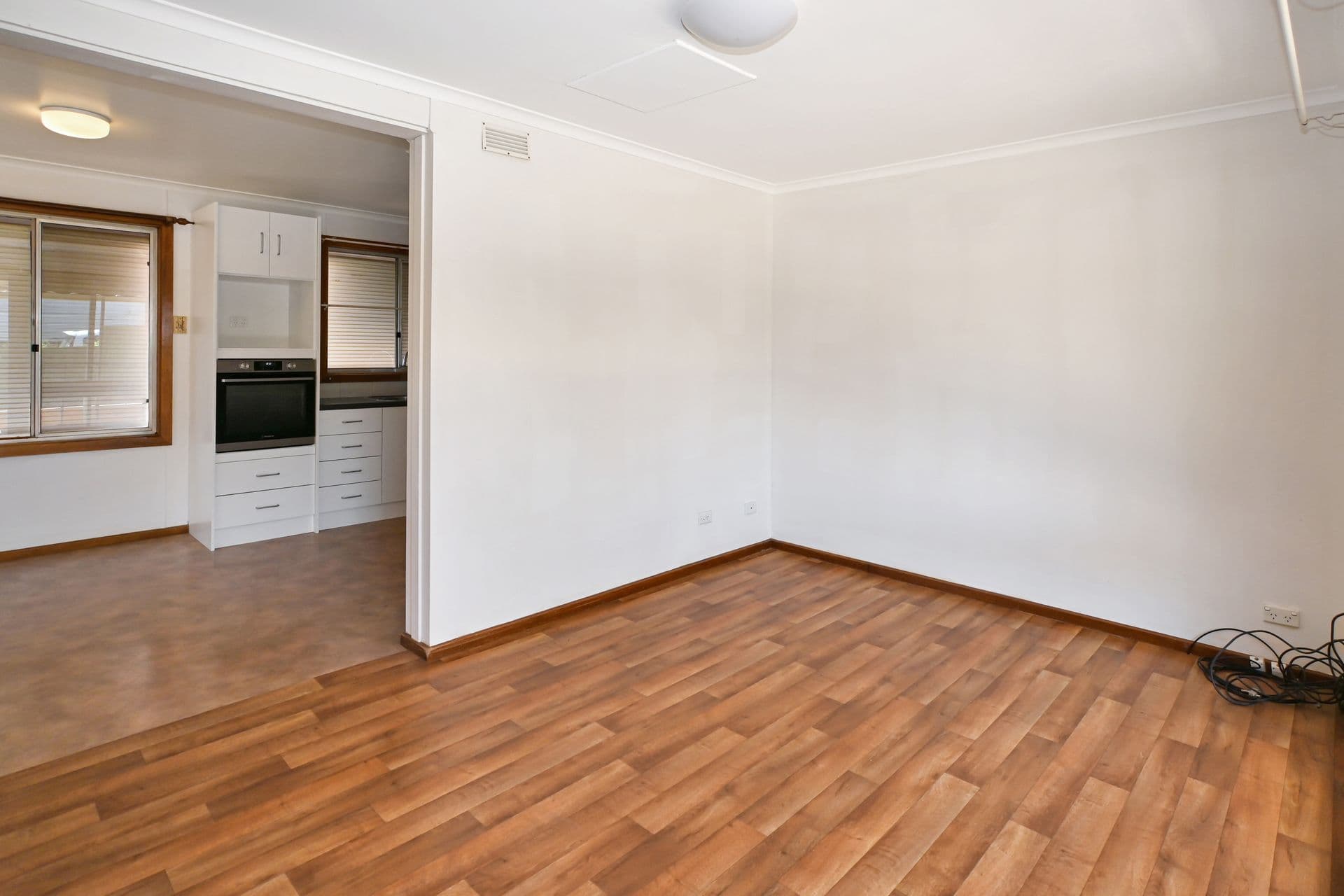 107 Nicholls Street, Broken Hill, NSW, 2880, Broken Hill - Thumbnail 2
