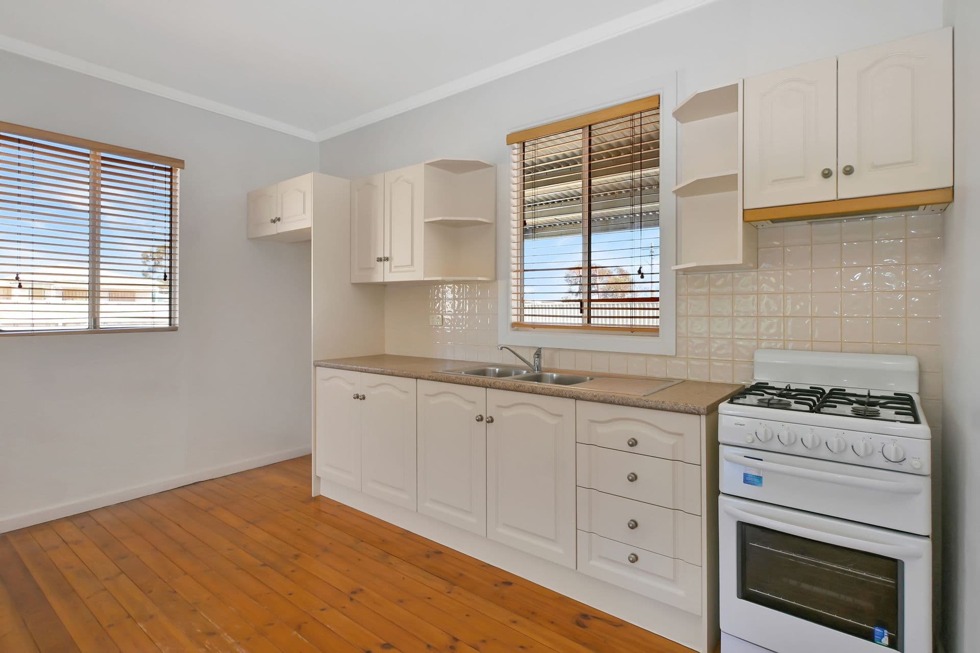 230 Knox Street, Broken Hill, NSW, 2880, Broken Hill - Thumbnail 4