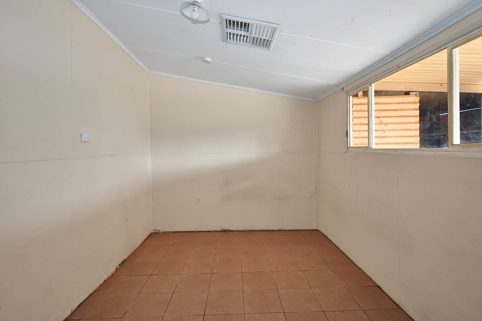 144 Newton Street, Broken Hill, NSW, 2880, Broken Hill - Thumbnail 8