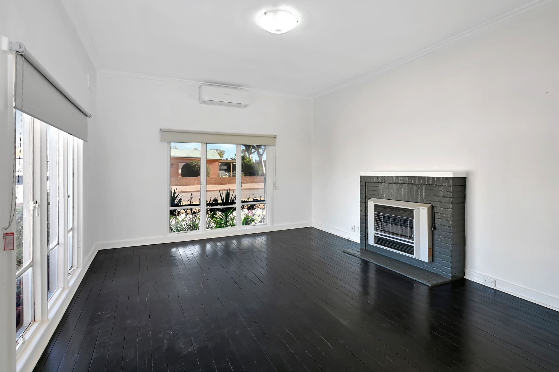 61 Duff Street, Broken Hill, NSW, 2880, Broken Hill - Thumbnail 2