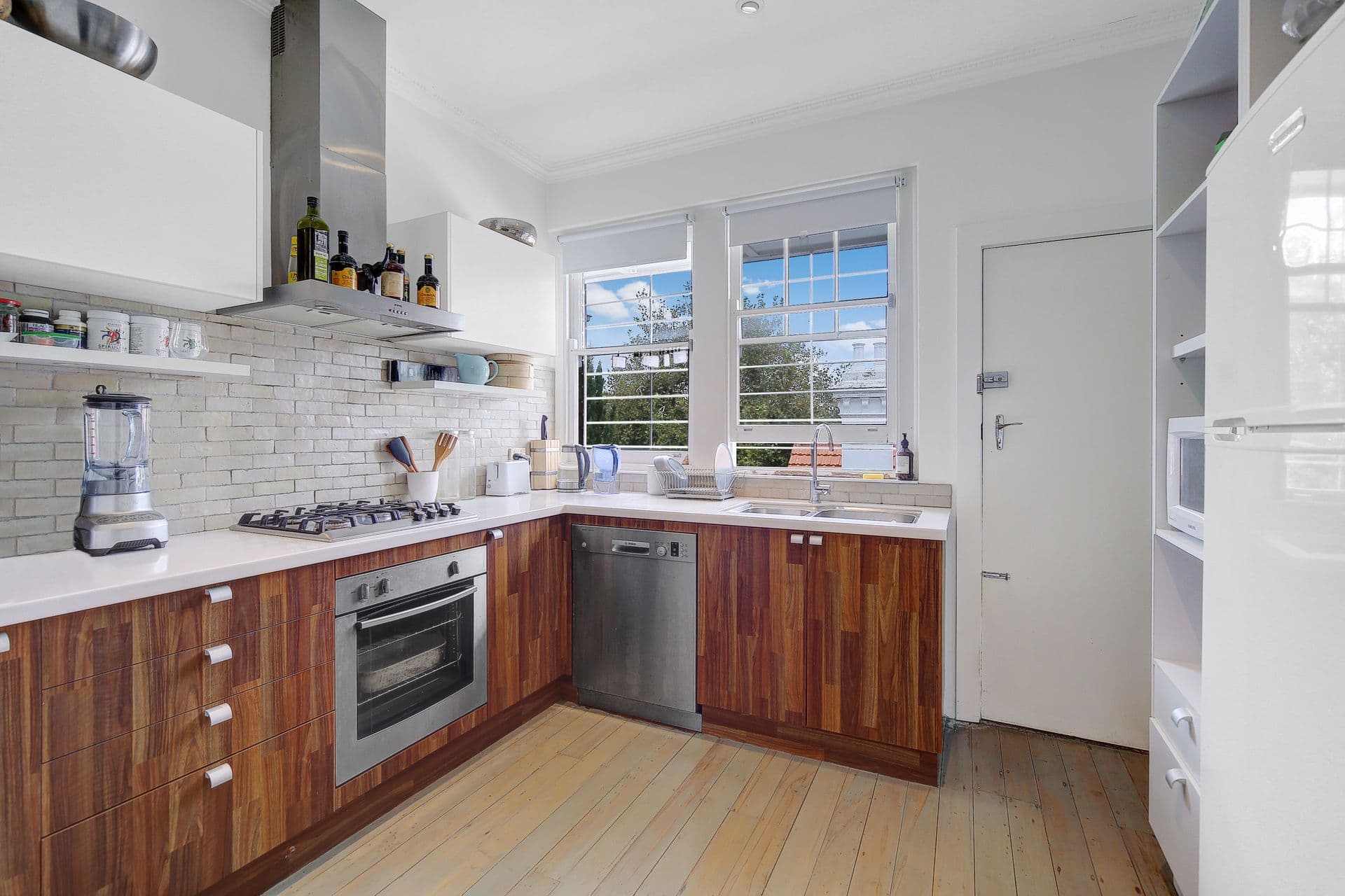 8/1 Eastbourne Road, Darling Point, NSW, 2027, Darling Point - Thumbnail 2
